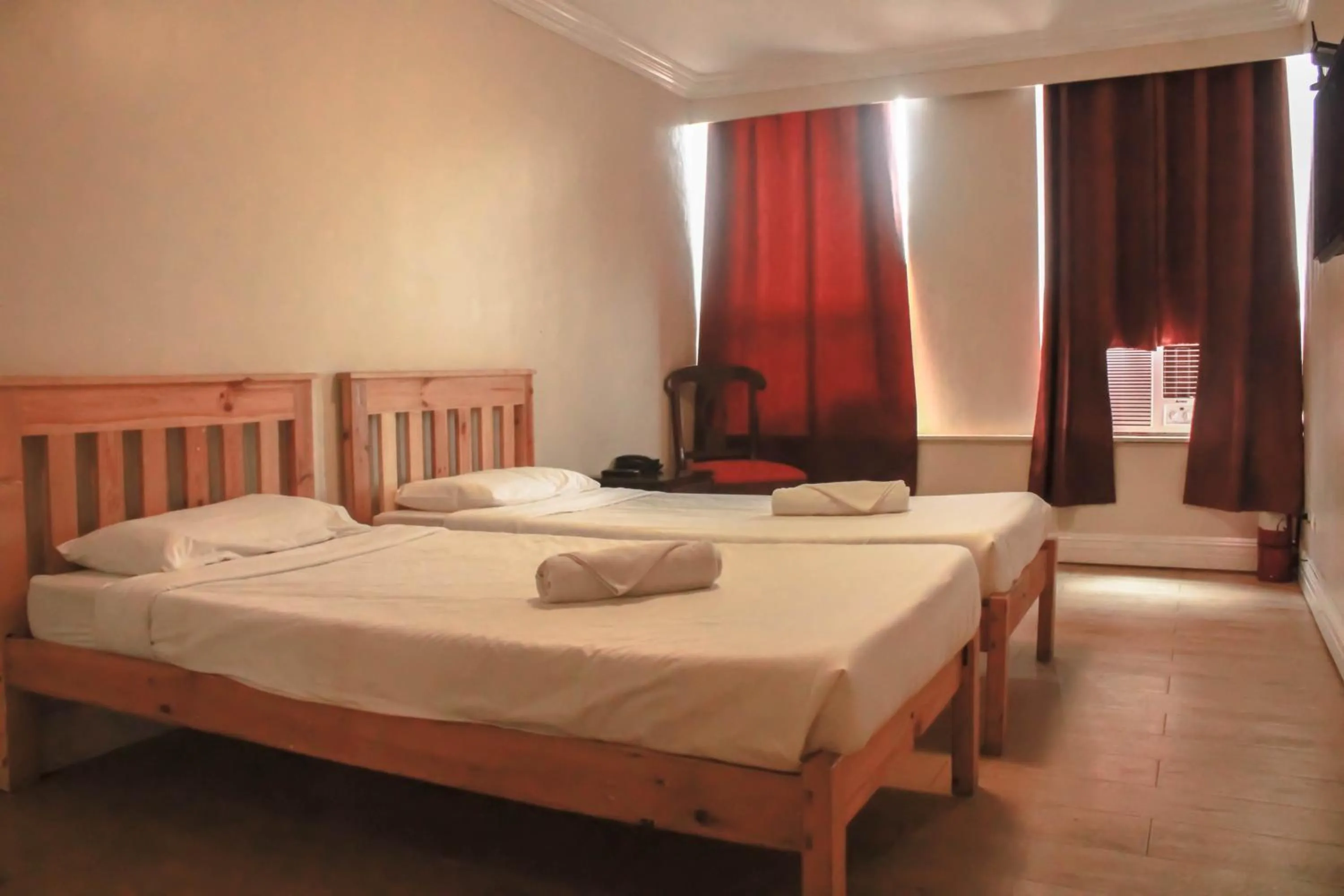 Manila Airport Hotel by Urban Connect