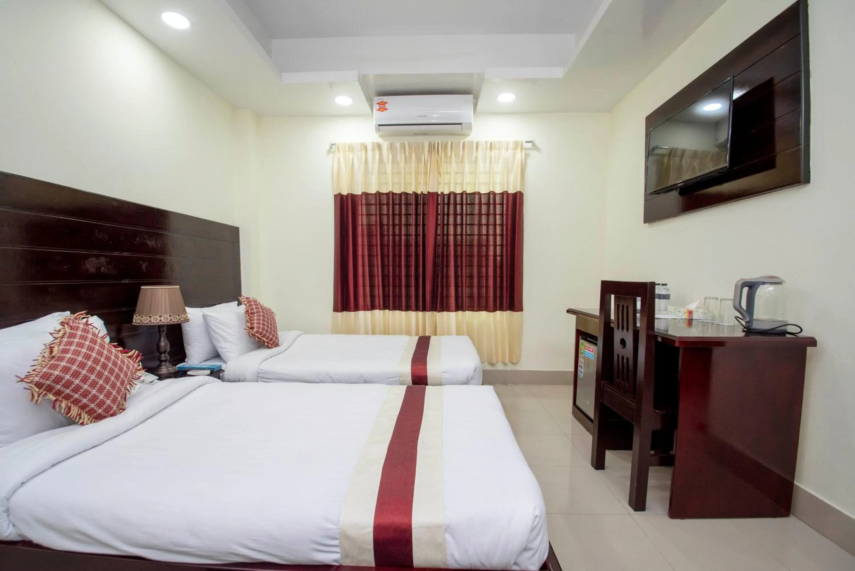 Bed in Hotel Ali Plaza