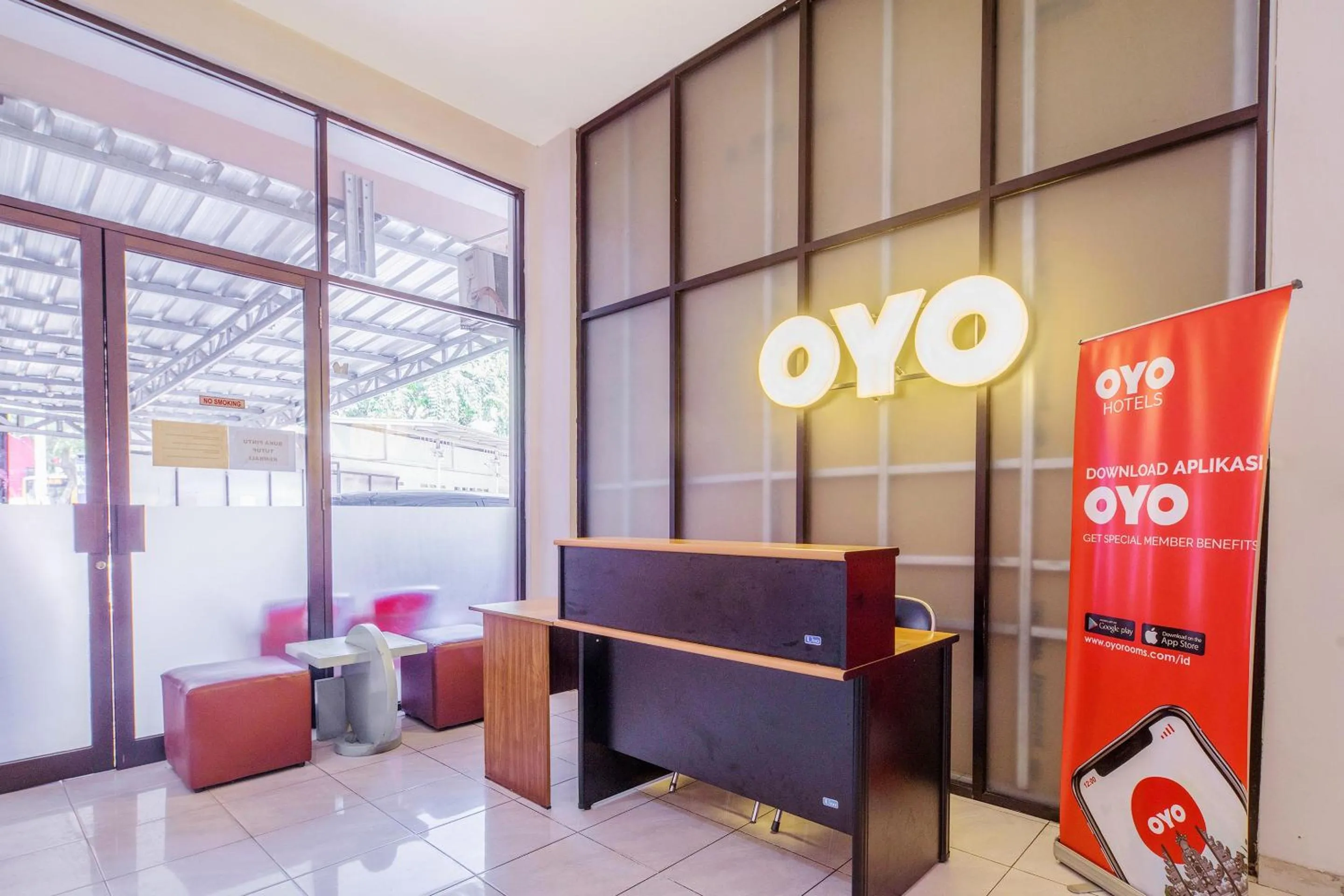 Lobby or reception in Hotel O Idola Residence