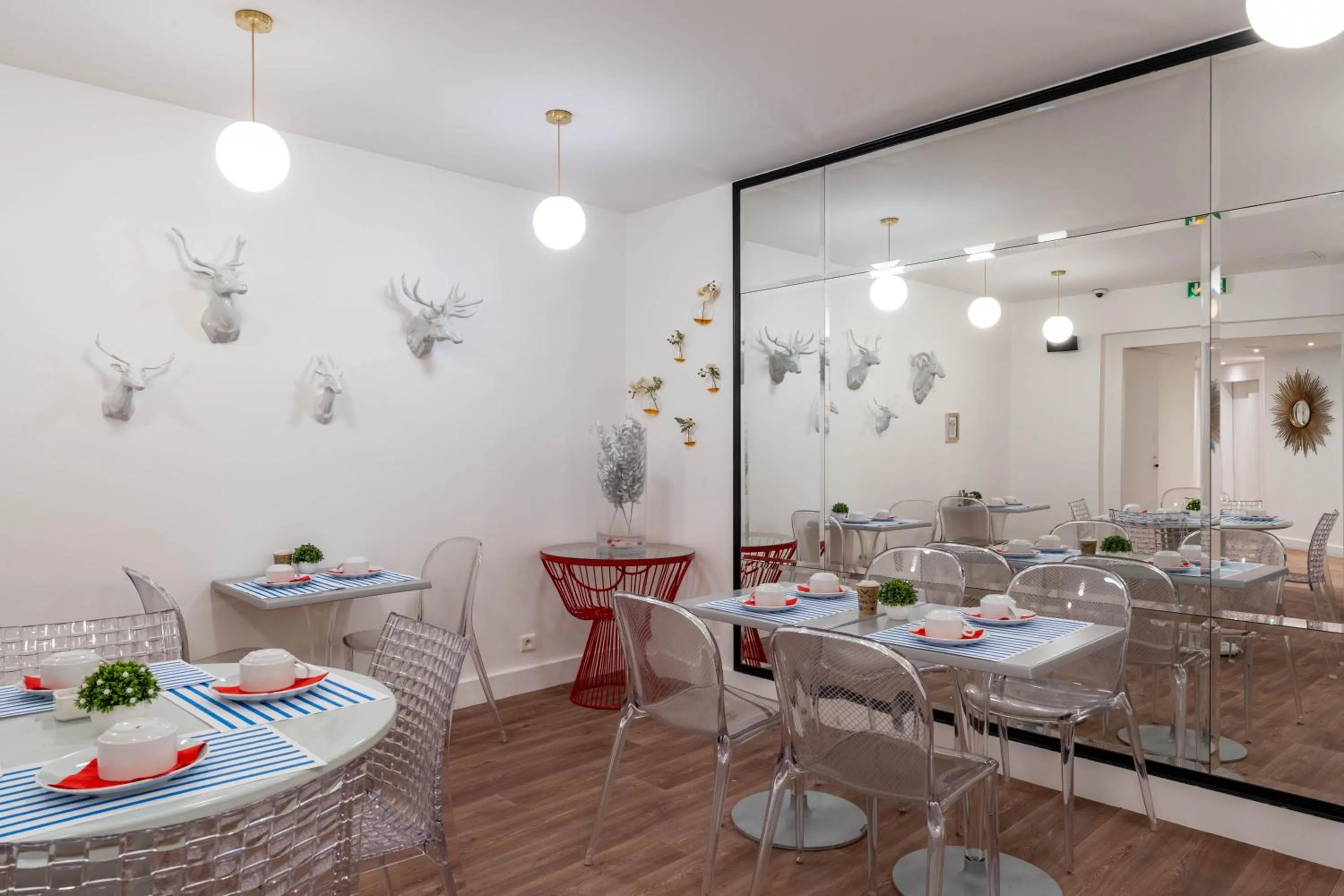 Breakfast in Hotel Acadia - Astotel