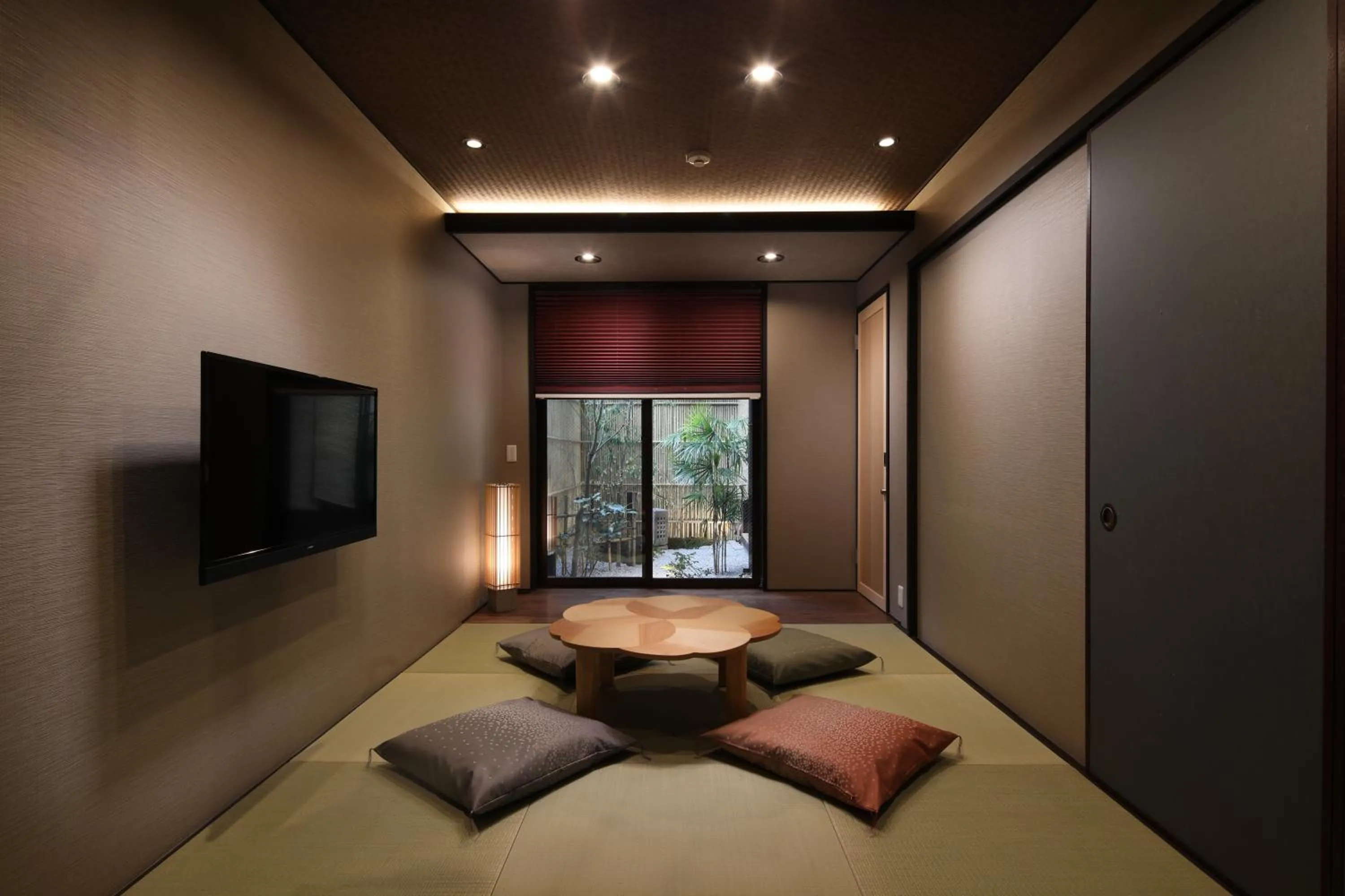 Living room, Bed in Kanade Kyoto-Hachijoguchi
