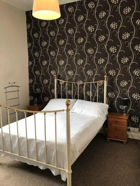 Bedroom, Bed in Coach and Horses