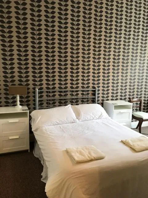 Bedroom, Bed in Coach and Horses