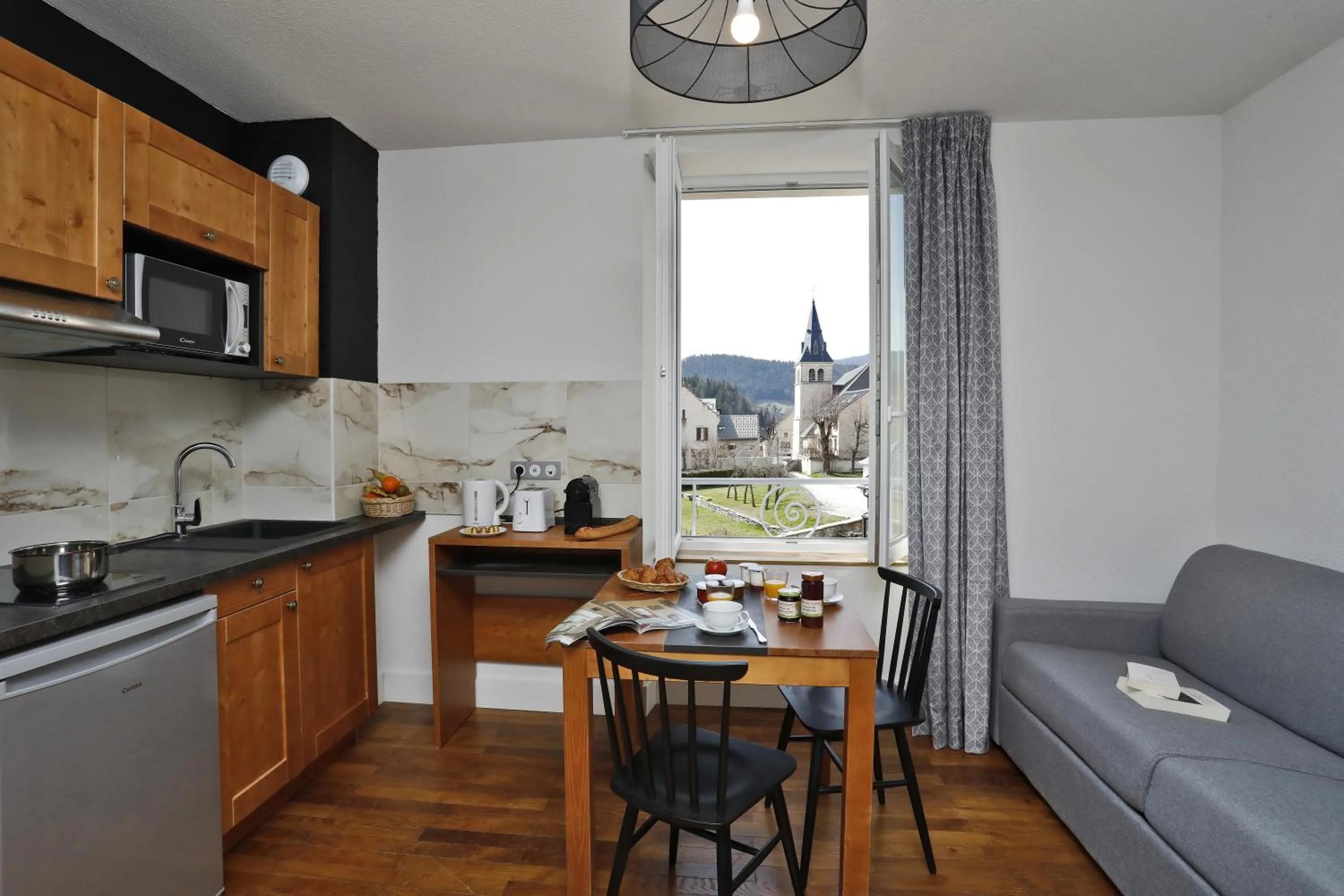 Kitchen or kitchenette in RESIDENCE LE SPLENDID