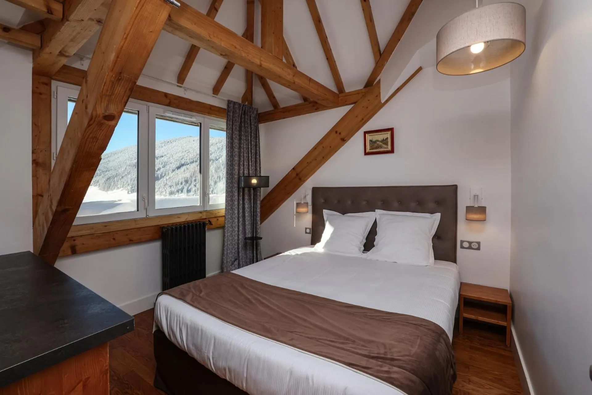 Bedroom, Bed in RESIDENCE LE SPLENDID