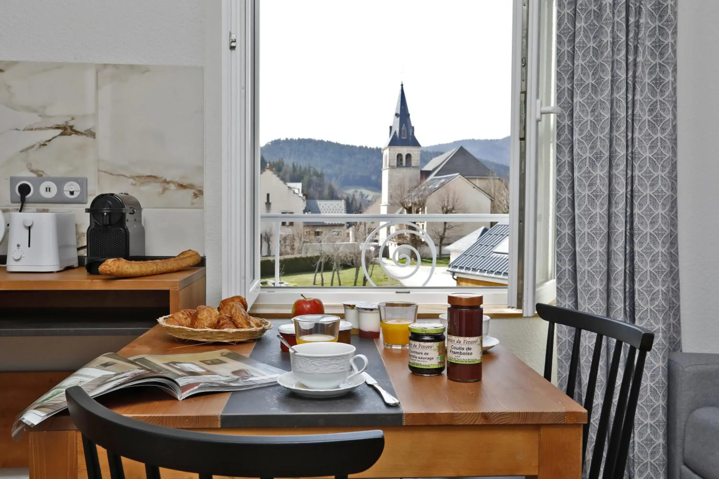 Studio with Garden View in RESIDENCE LE SPLENDID Studio with Garden View in RESIDENCE LE SPLENDID