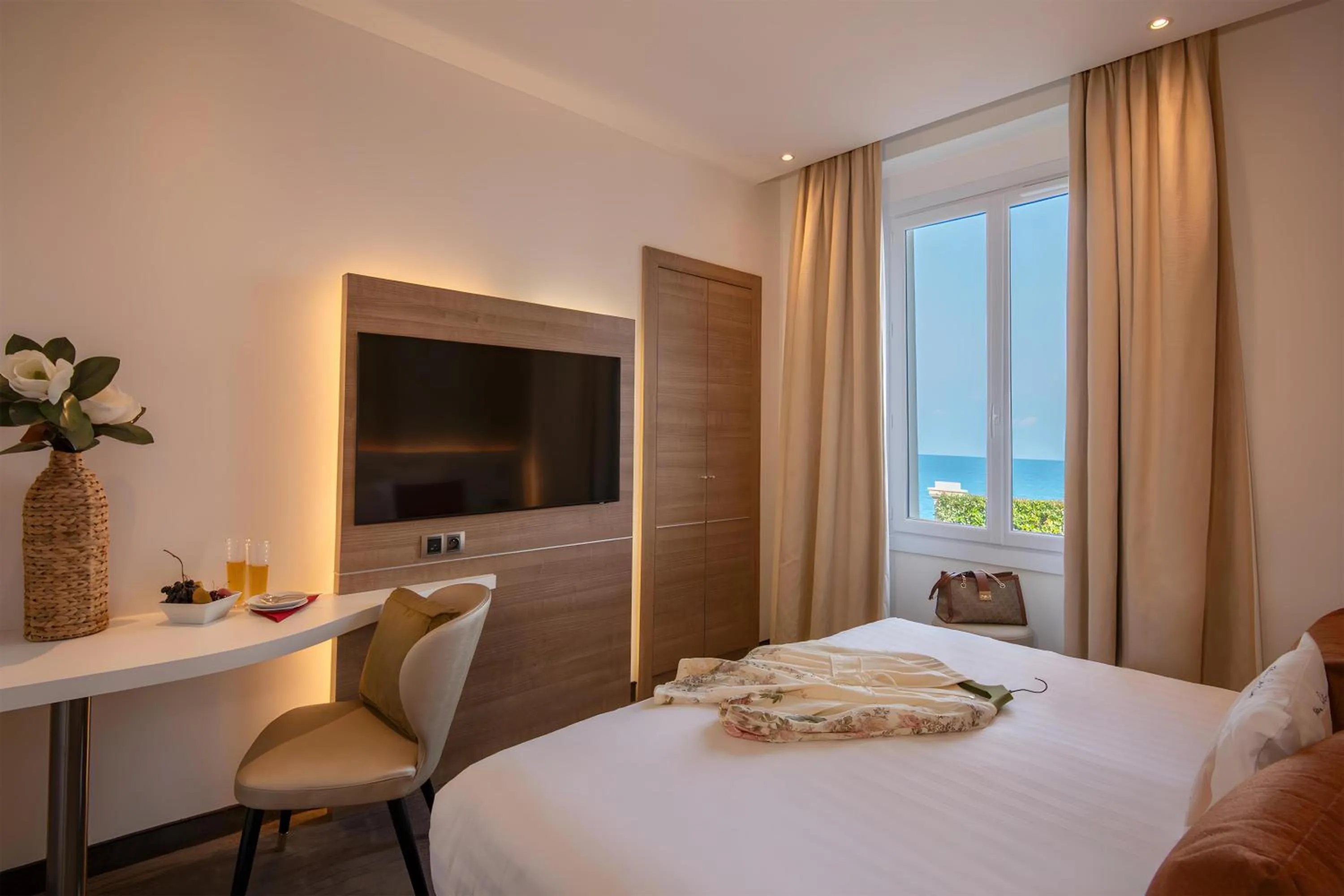 Bedroom, Bed in Best Western Premier Hotel Prince de Galles