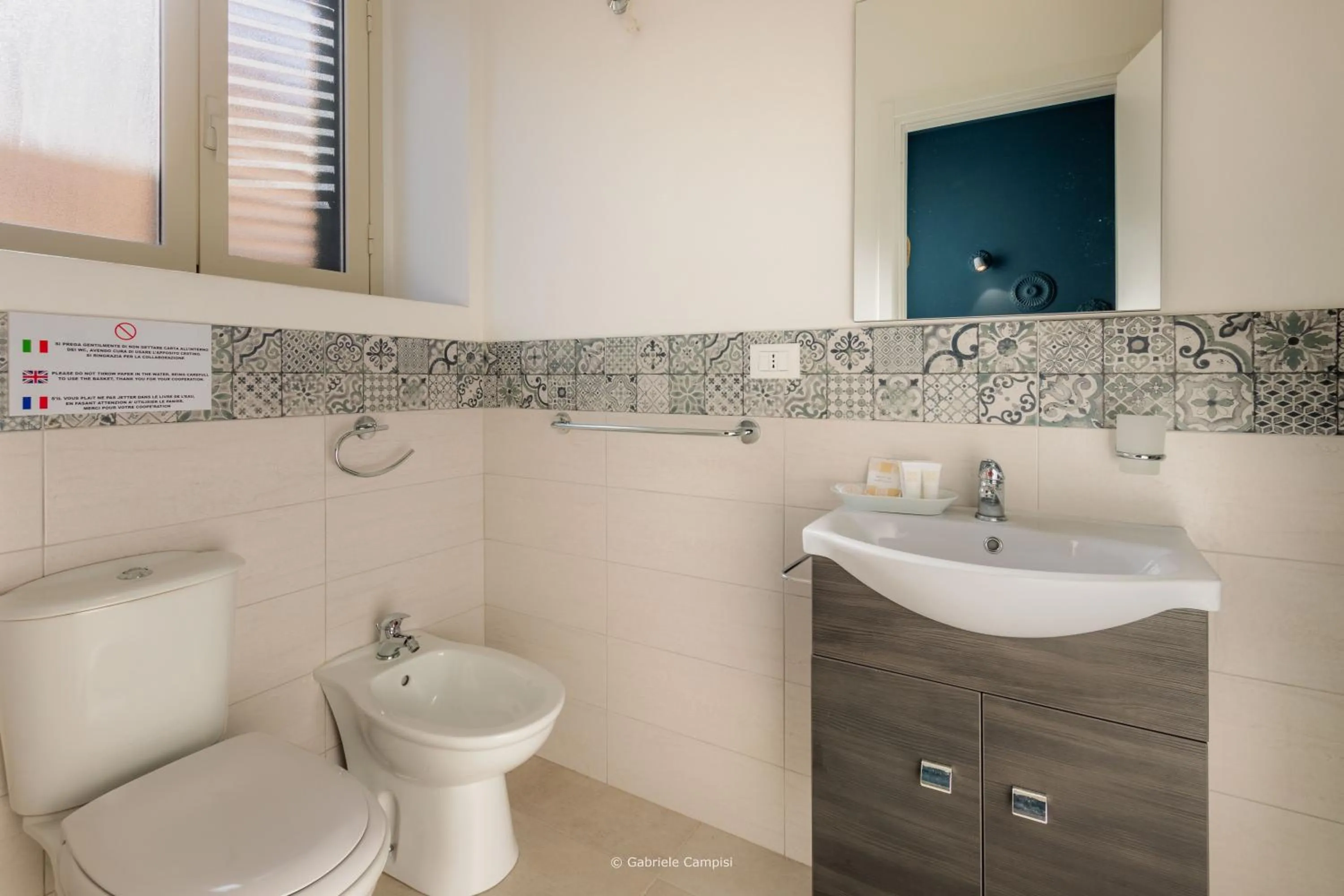 Bathroom in Bella Vista Rooms