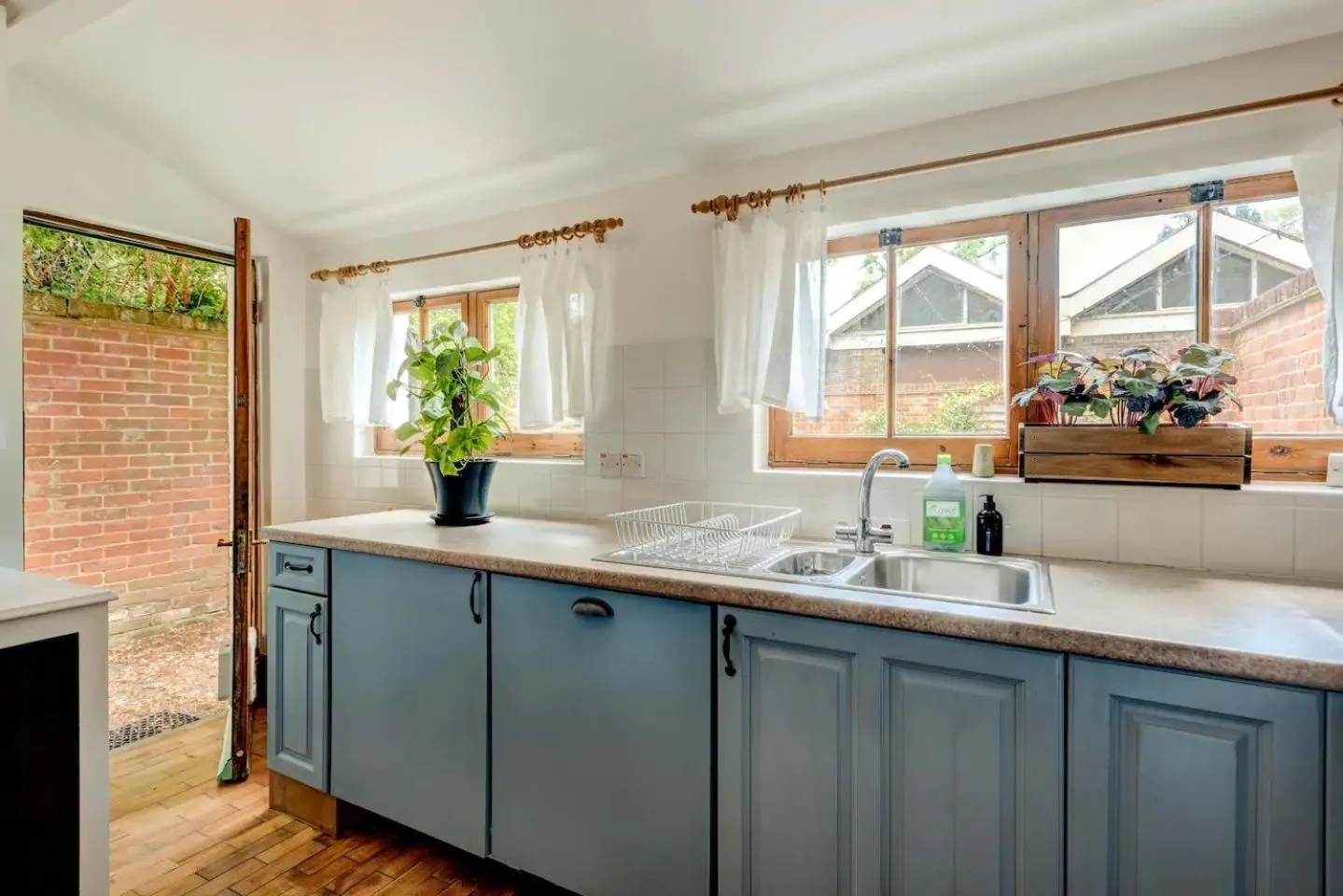 Kitchen or kitchenette in The Writers Retreat- Hastings