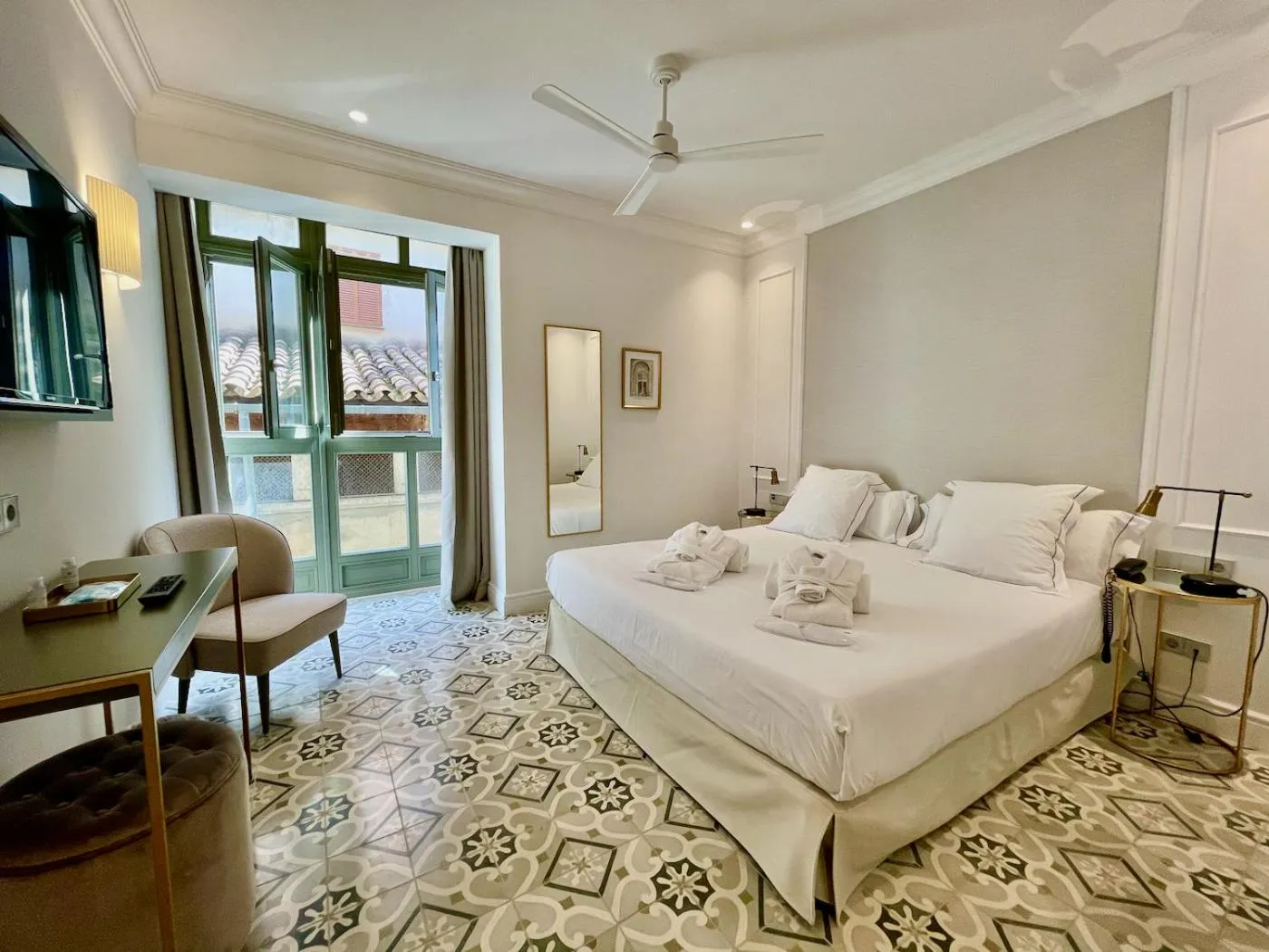 Photo of the whole room, Bed in Hotel Basilica