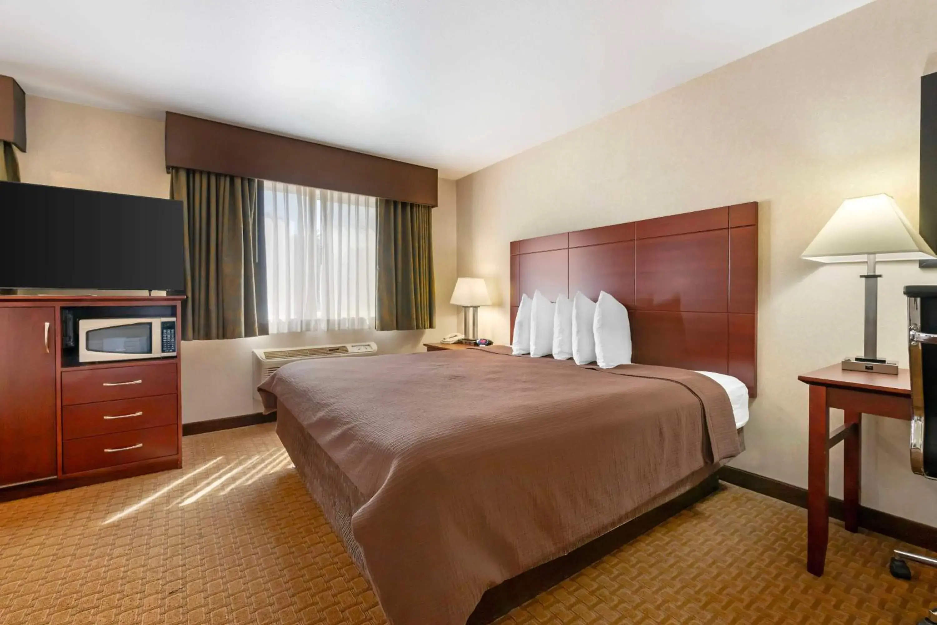 King Suite in Best Western Wittenberg Inn King Suite in Best Western Wittenberg Inn