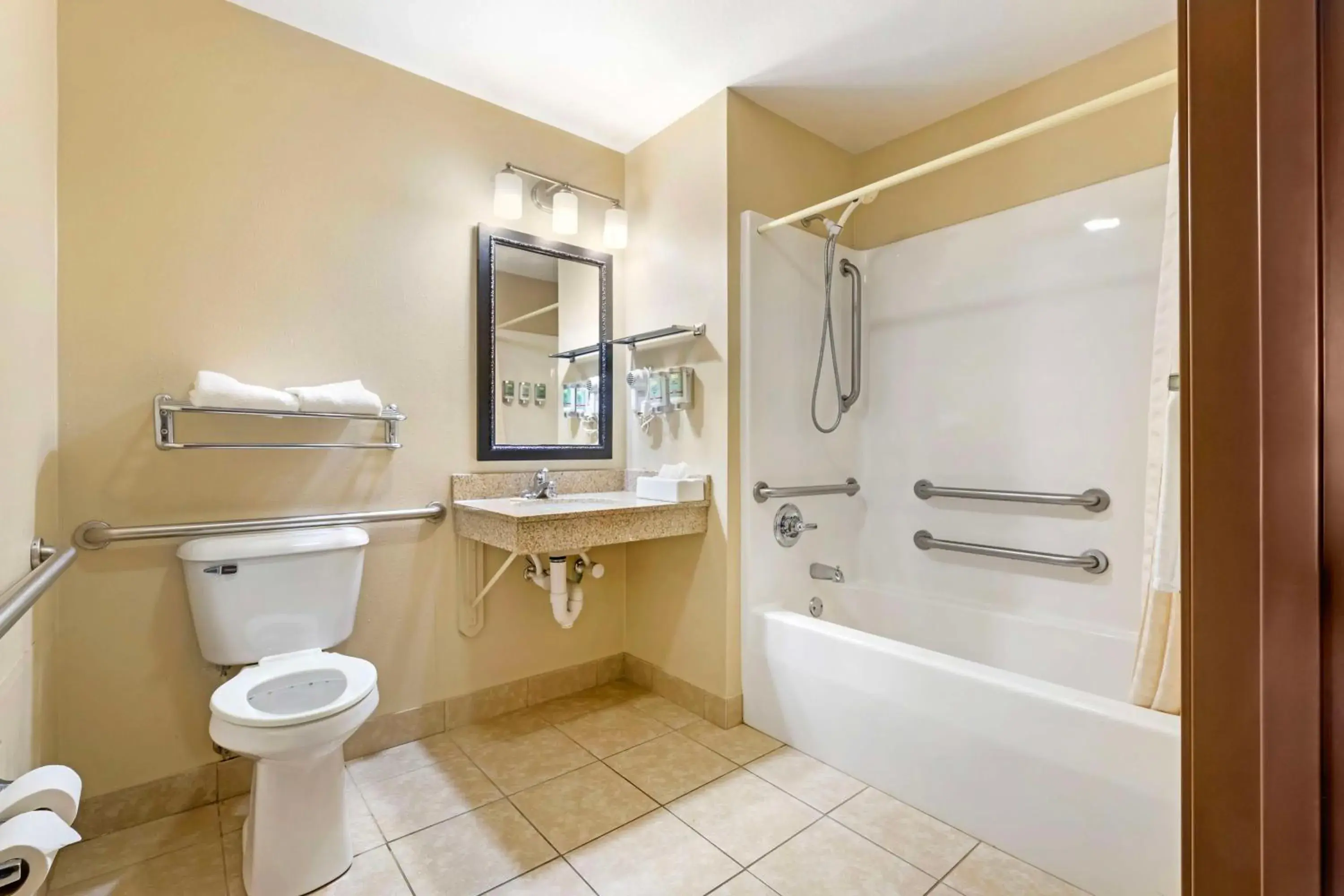 Queen Room with Two Queen Beds - Mobility Accessible/Non-Smoking in Best Western Wittenberg Inn Queen Room with Two Queen Beds - Mobility Accessible/Non-Smoking in Best Western Wittenberg Inn