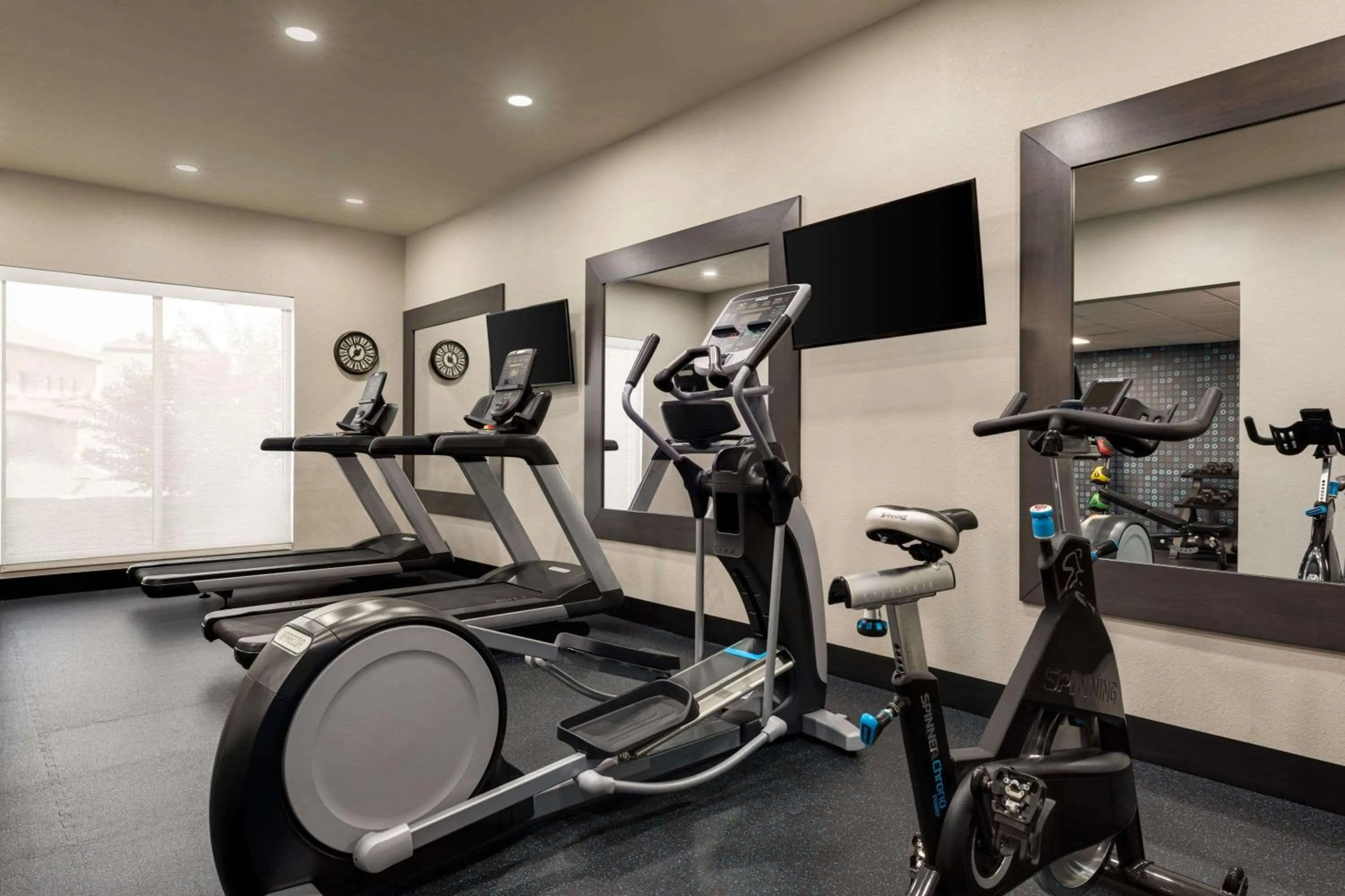 Fitness centre/facilities in La Quinta by Wyndham Oxford - Anniston