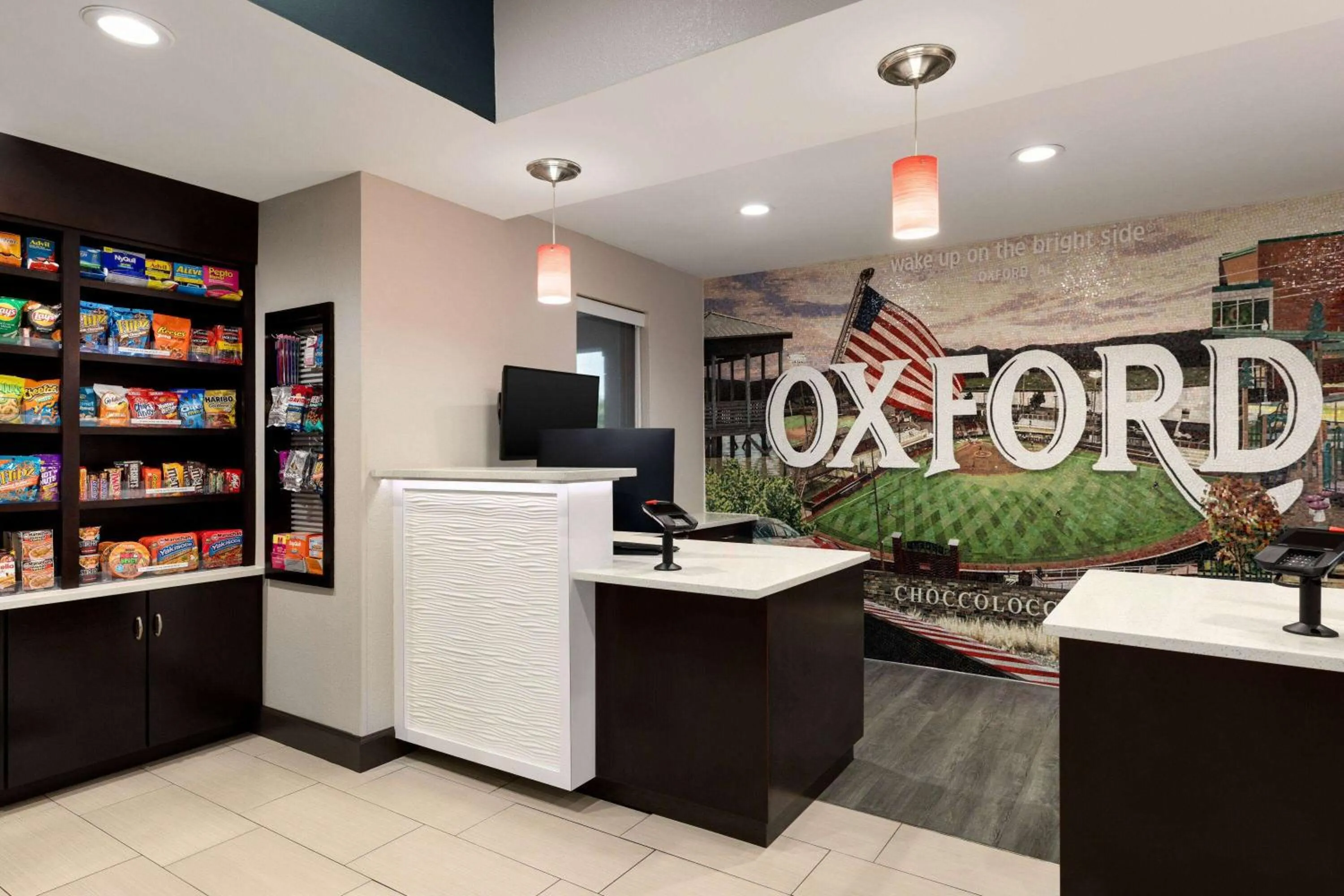 Lobby or reception in La Quinta by Wyndham Oxford - Anniston