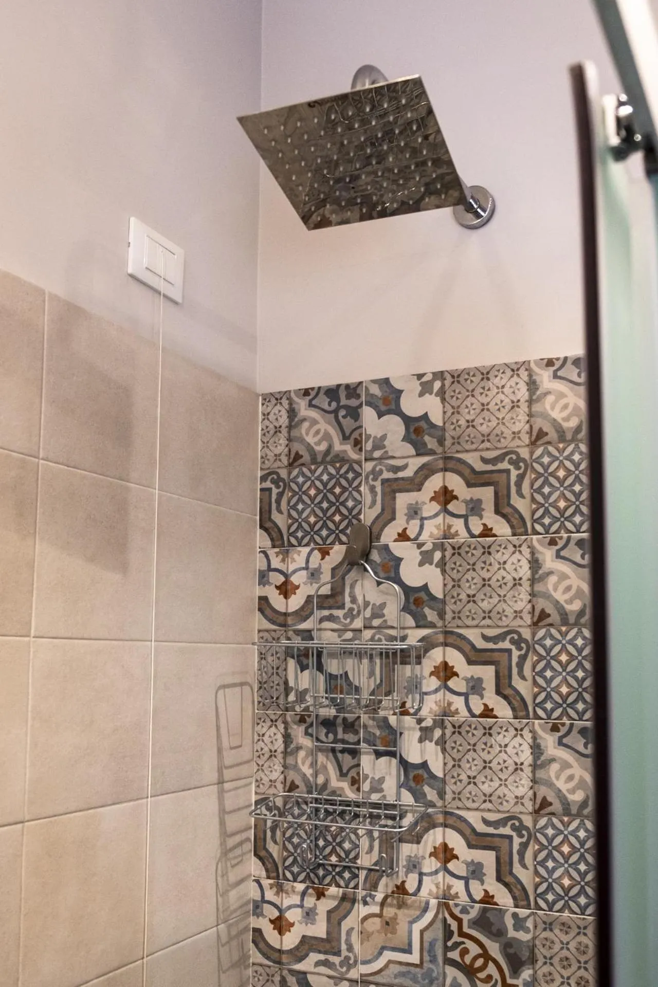 Shower in Domus Monasteire