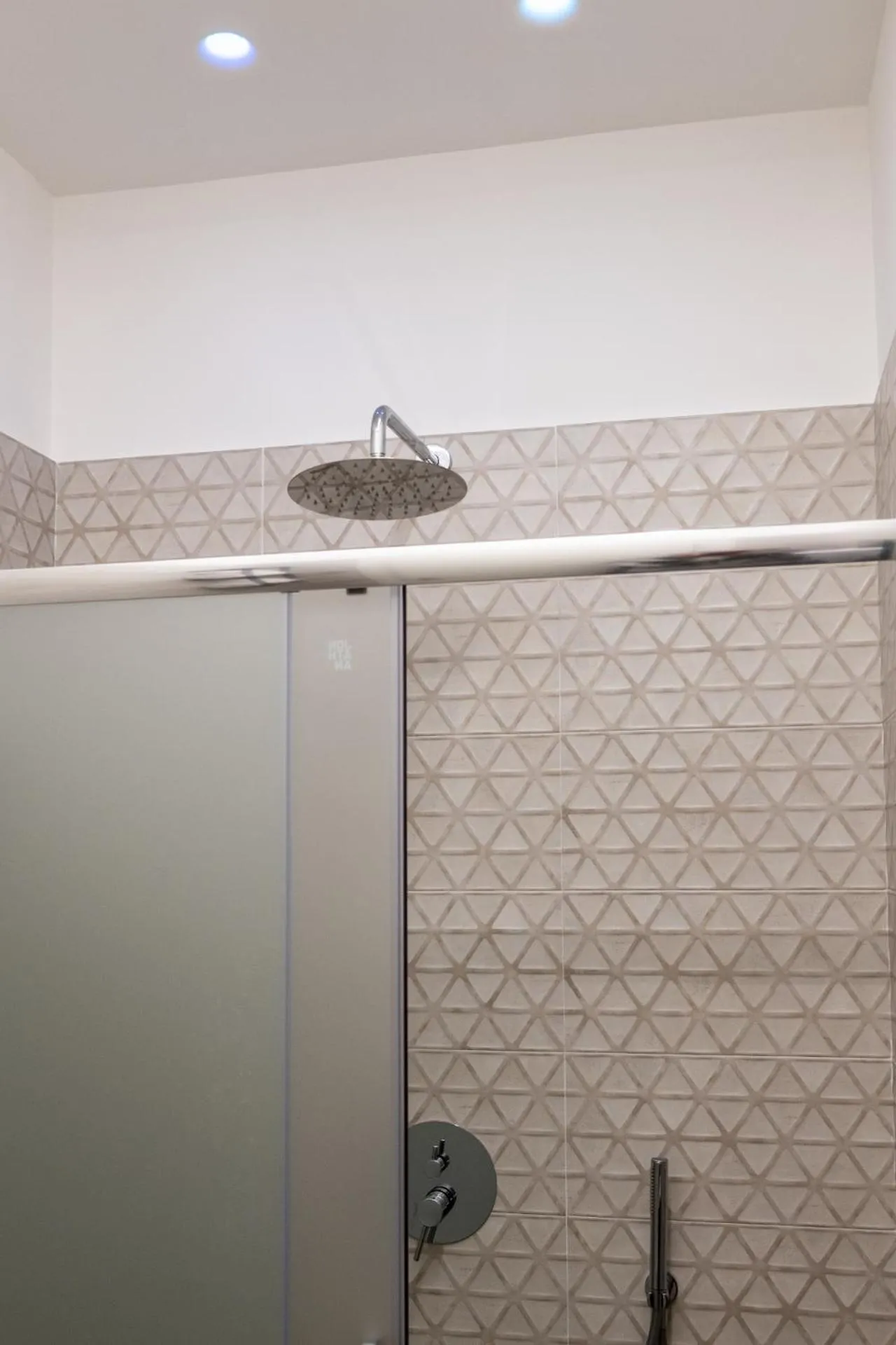 Shower in Domus Monasteire