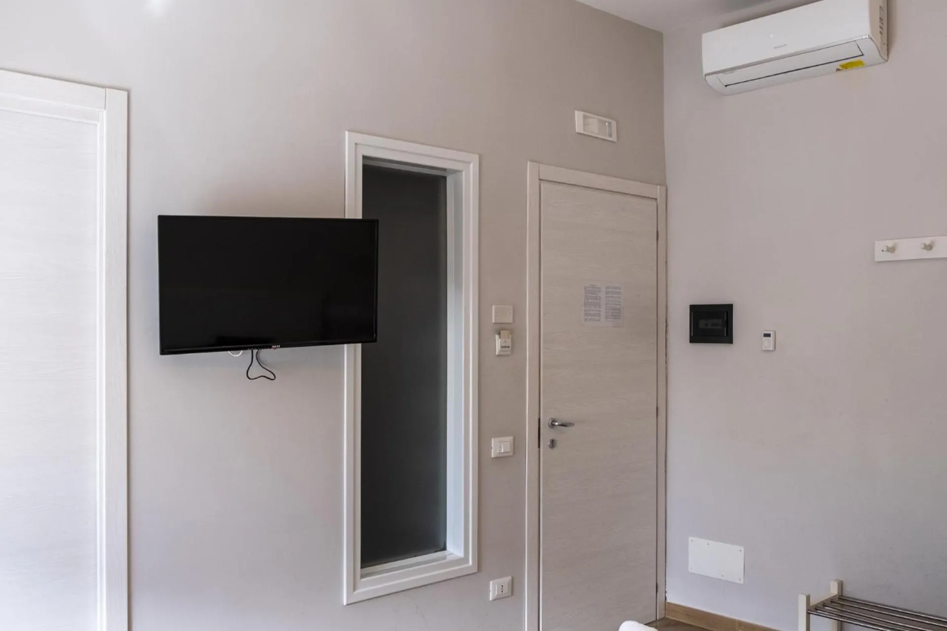 TV and multimedia in Domus Monasteire