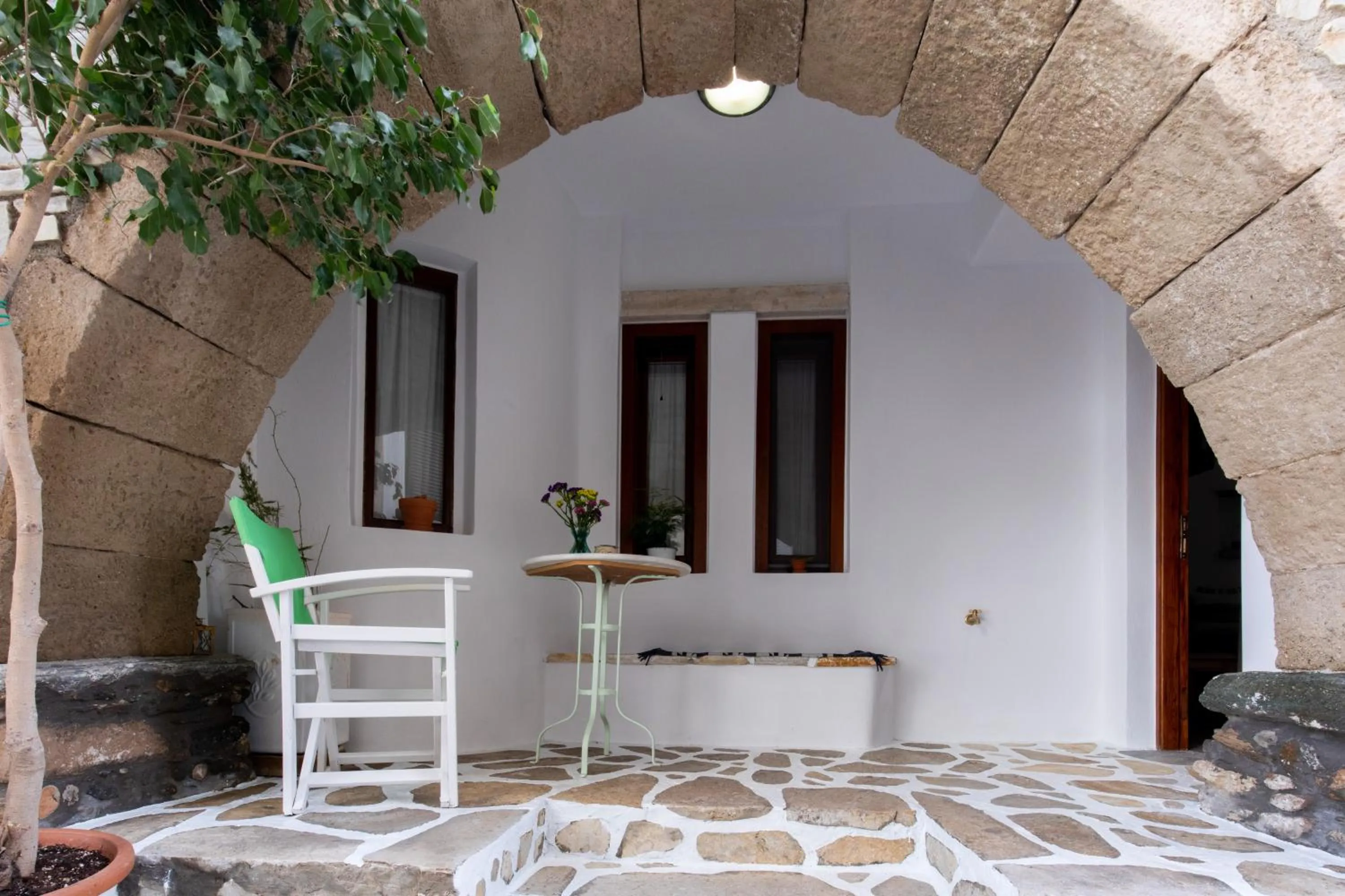 Patio in Arco Naxos Luxury Apartments
