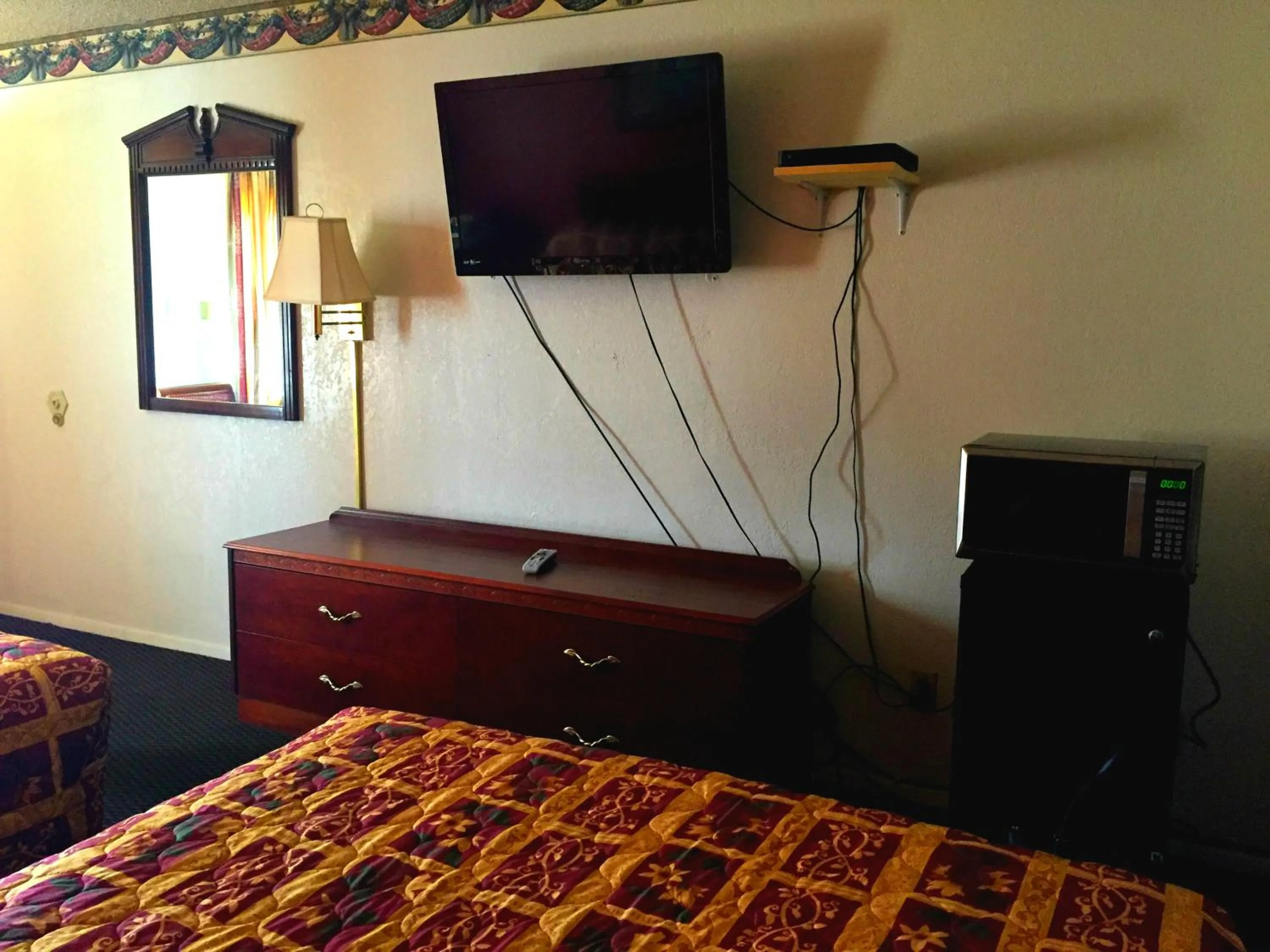 Crown Inn Grand Prairie