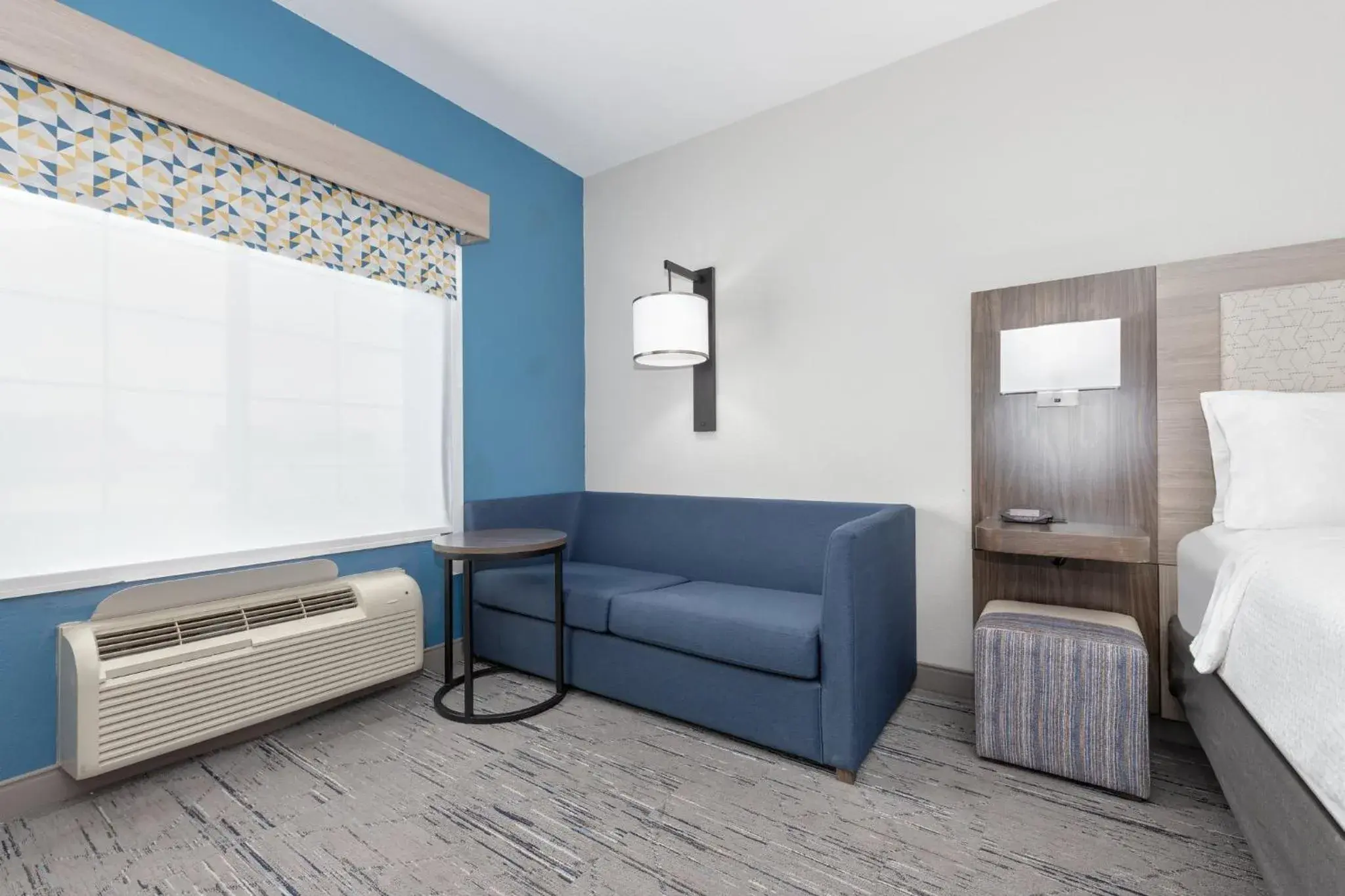 King Suite with Sofa Bed - Communications Accessible in Holiday Inn Express and Suites Granbury by IHG King Suite with Sofa Bed - Communications Accessible in Holiday Inn Express and Suites Granbury by IHG