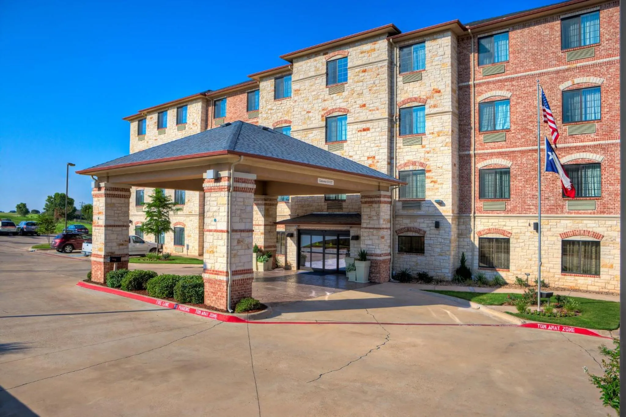 Property building in Holiday Inn Express and Suites Granbury by IHG