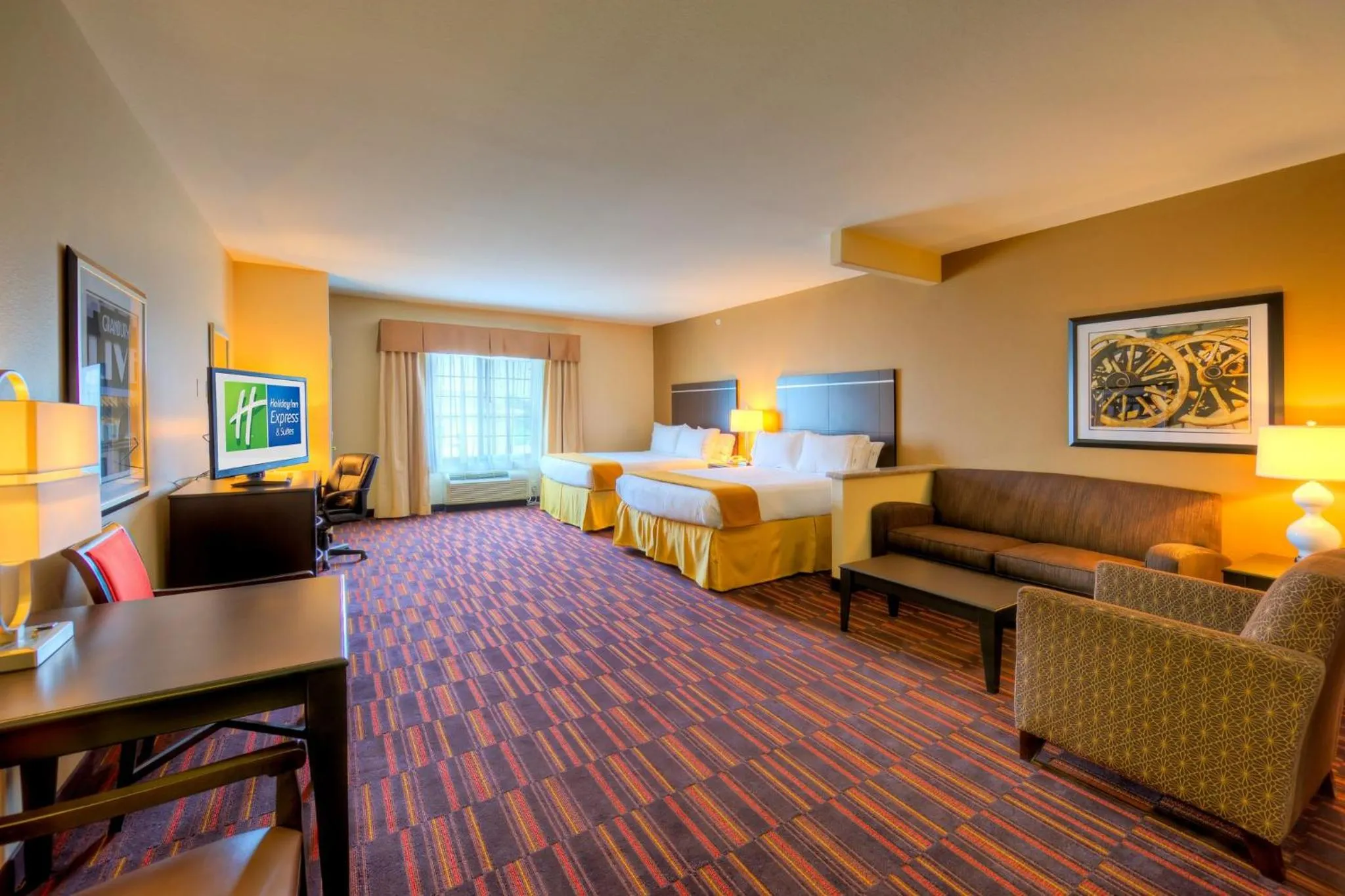 Photo of the whole room, Bed in Holiday Inn Express and Suites Granbury by IHG