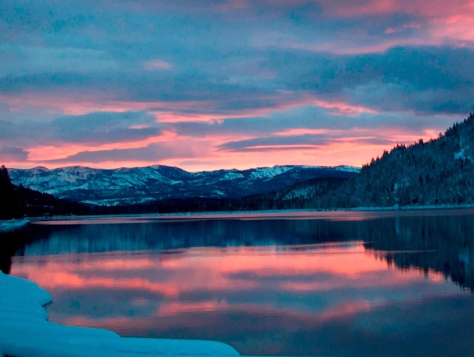 Sunrise/Sunset in Donner Lake Village