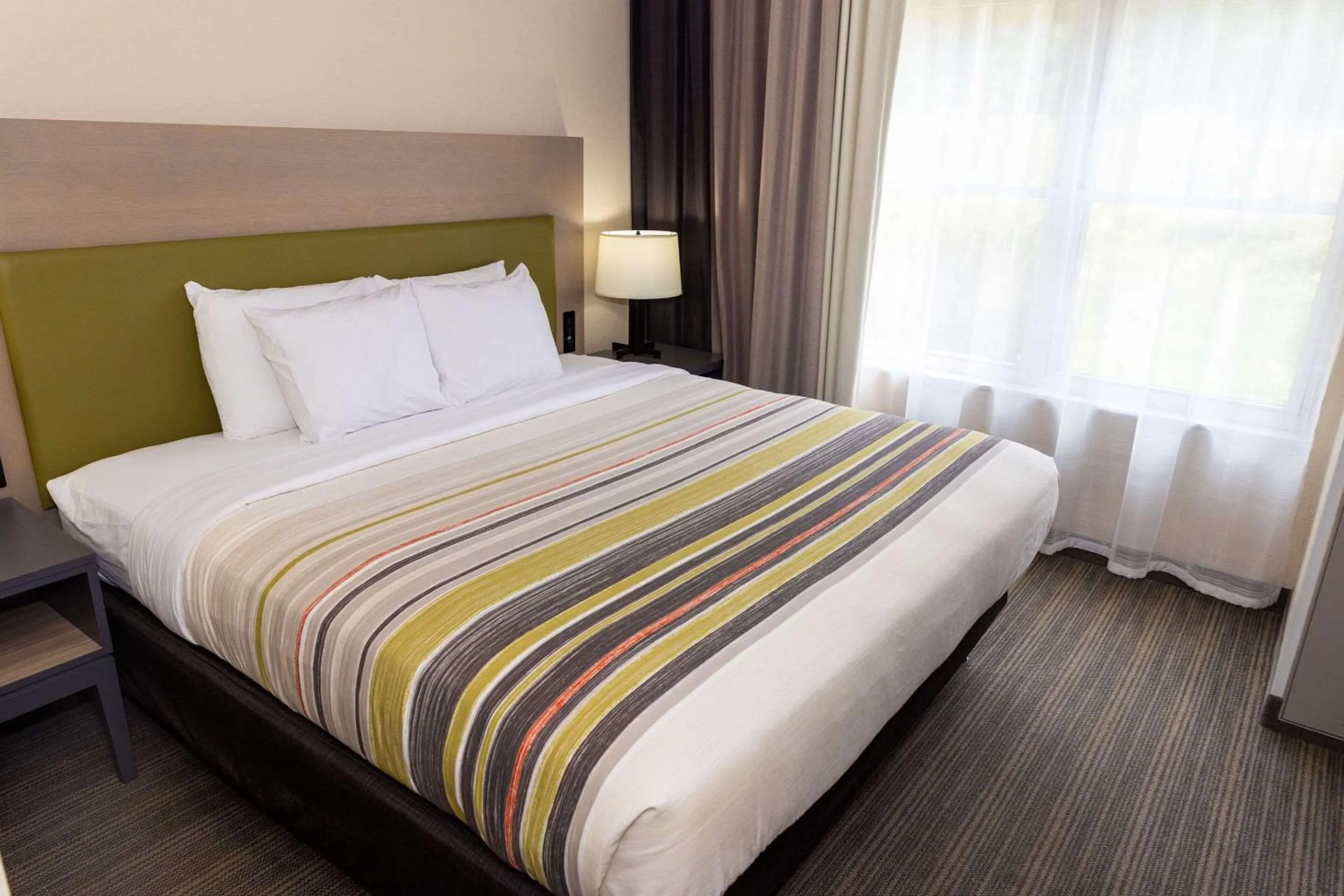 Bedroom, Bed in Country Inn & Suites by Radisson, Lehighton-Jim Thorpe, PA