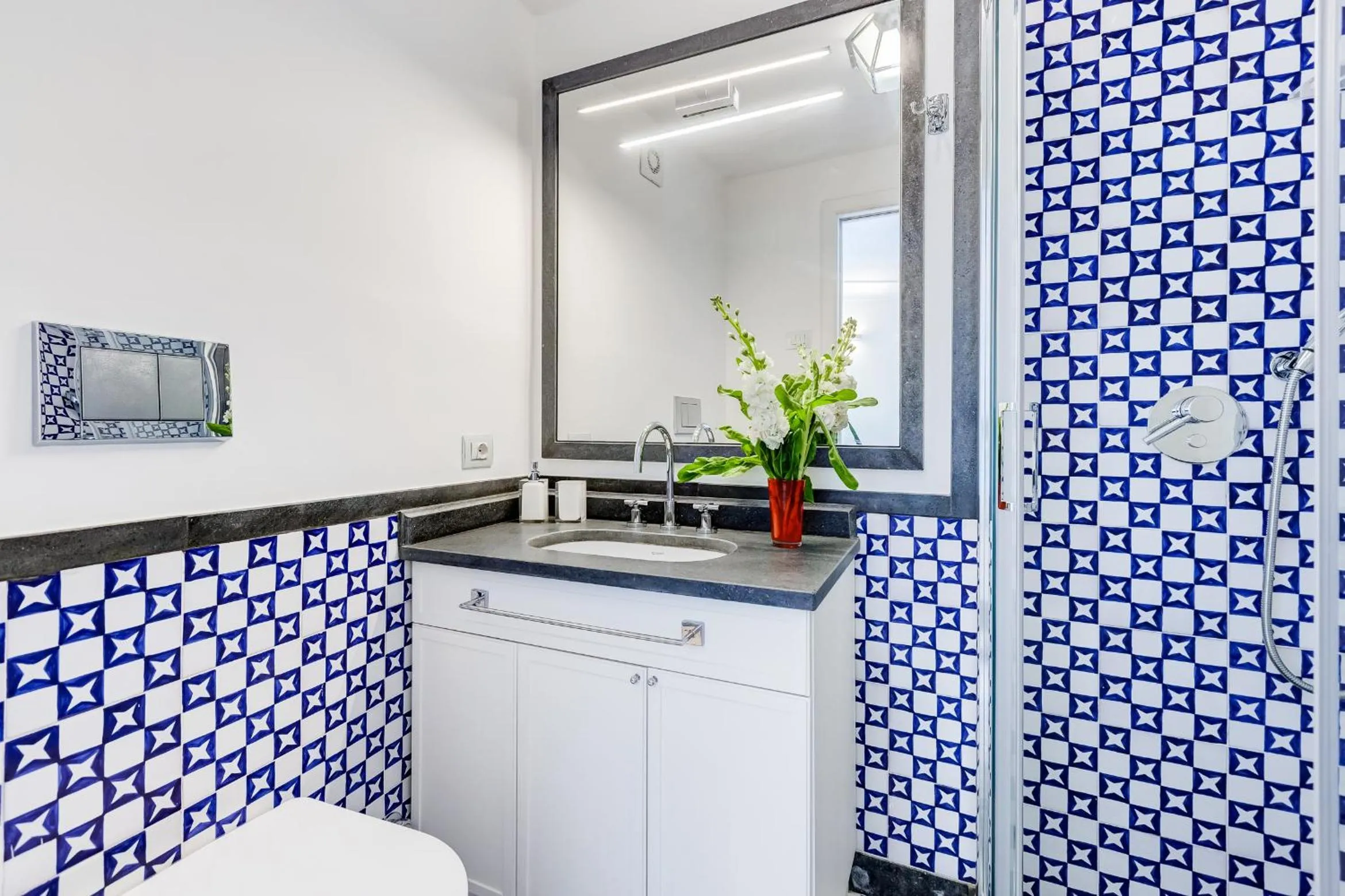 Bathroom in Torre Silja