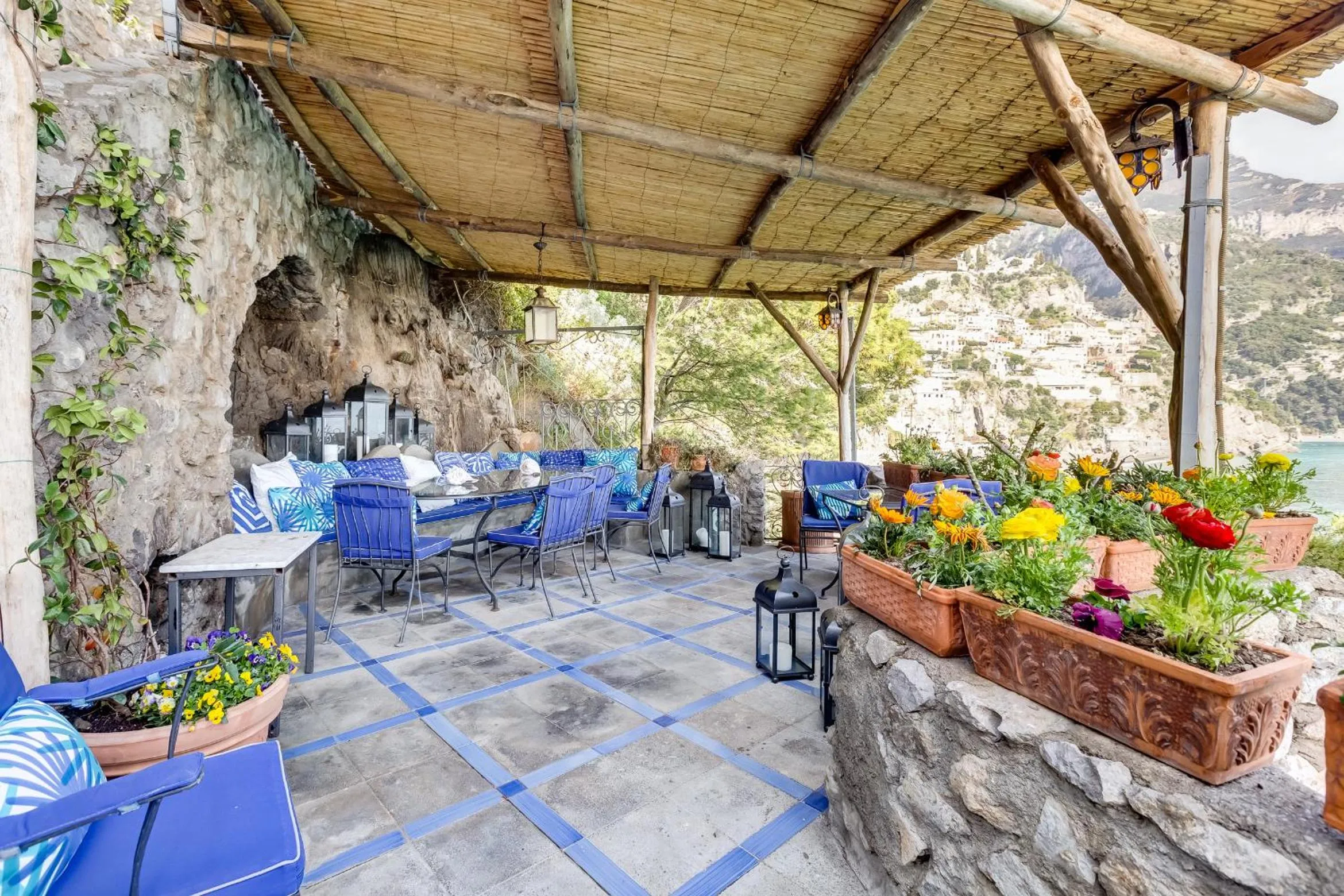 Patio in Torre Silja