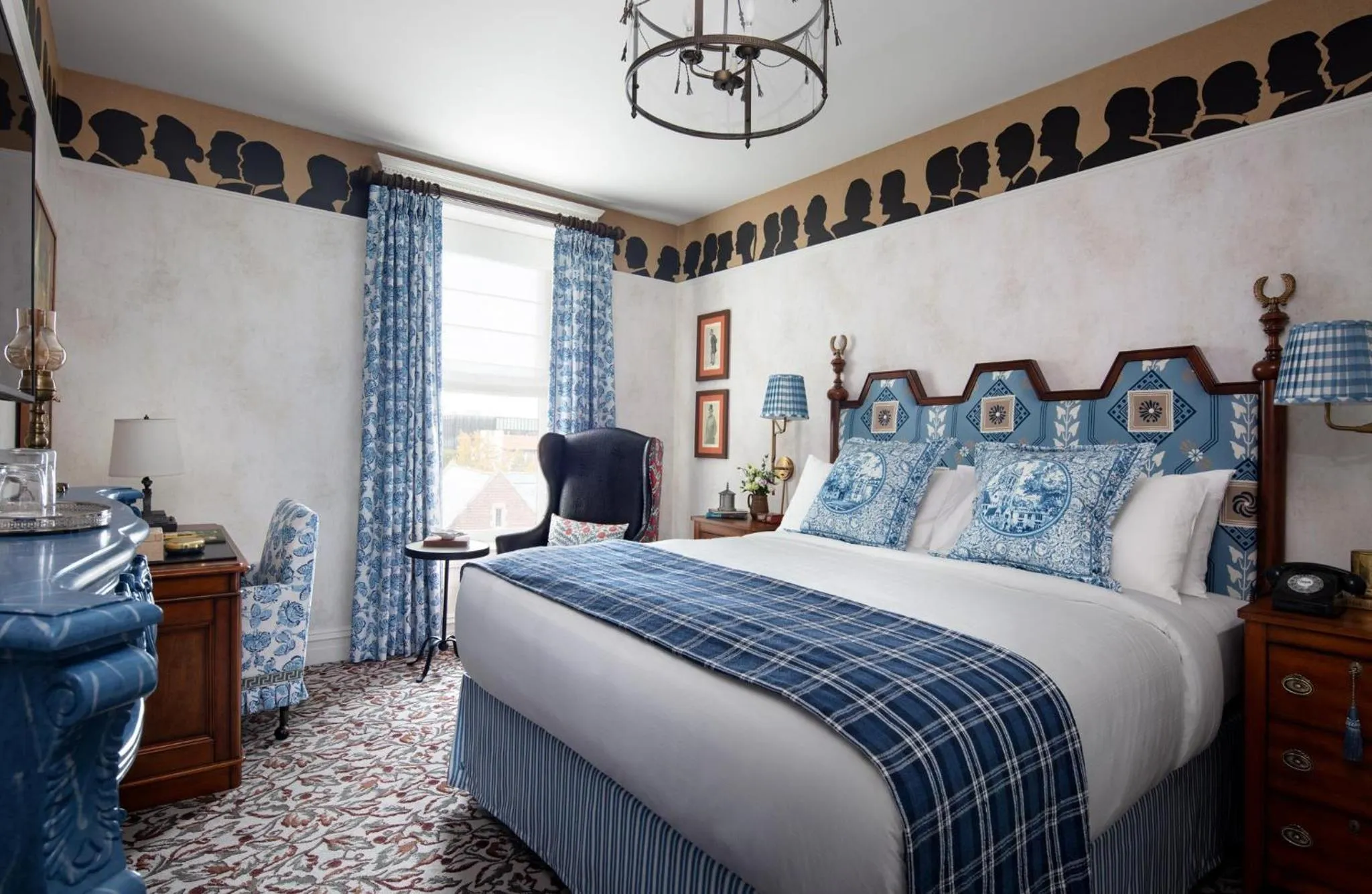 Bed in Graduate by Hilton New Haven