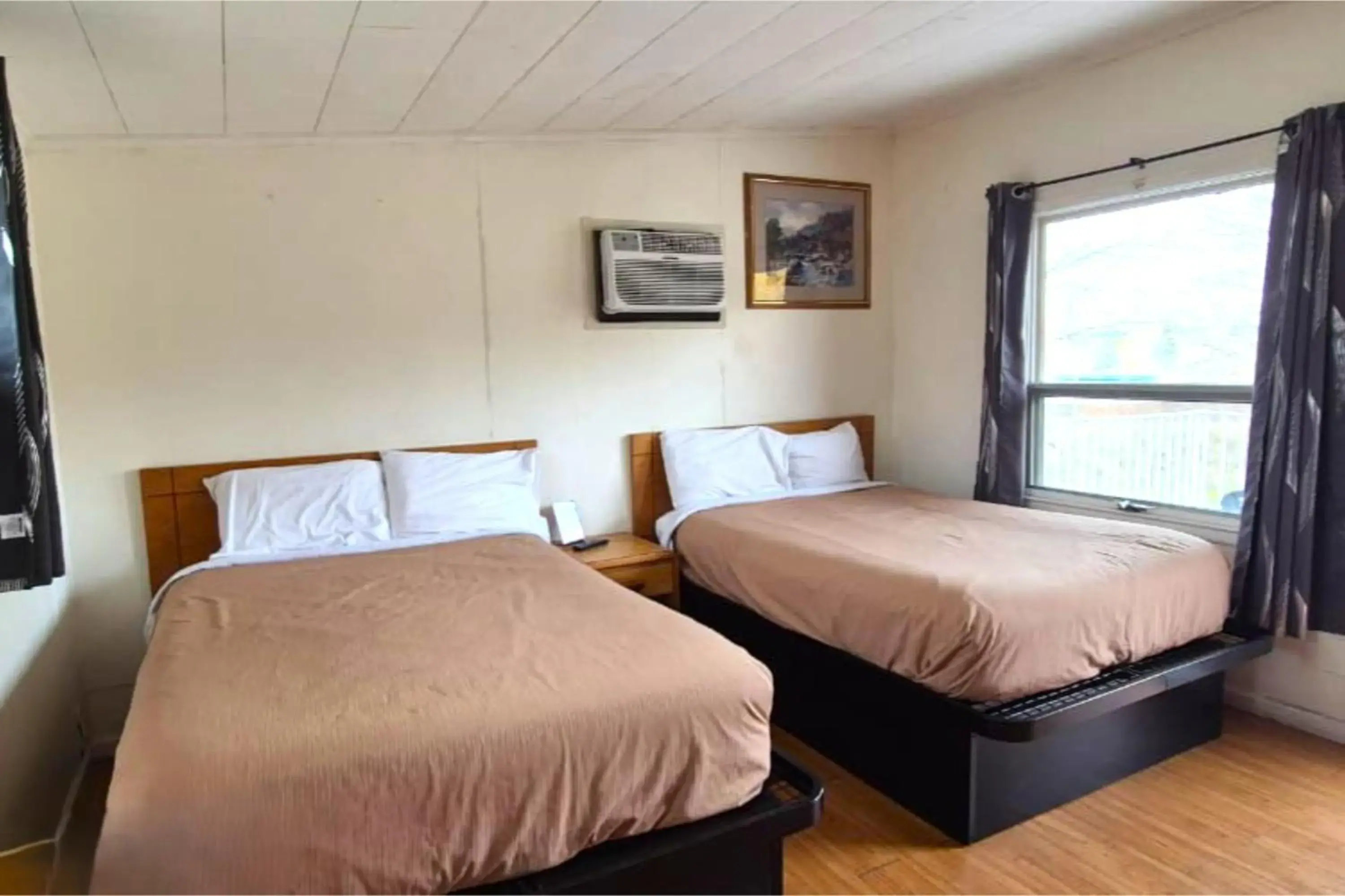 2 Double Beds Non-Smoking in Economy Inn Cadillac MI by Hotel O 2 Double Beds Non-Smoking in Economy Inn Cadillac MI by Hotel O