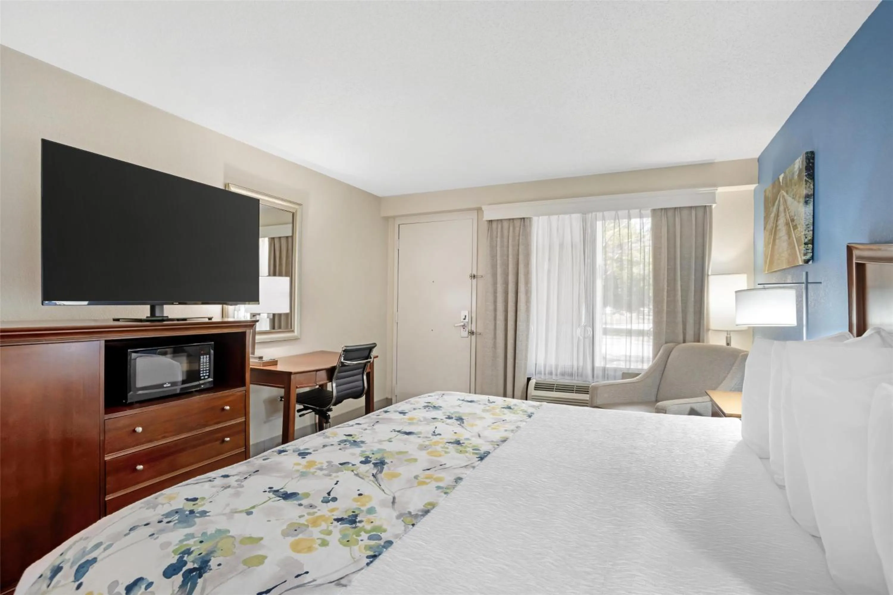 Bedroom, Bed in Best Western Inn & Suites Monroe