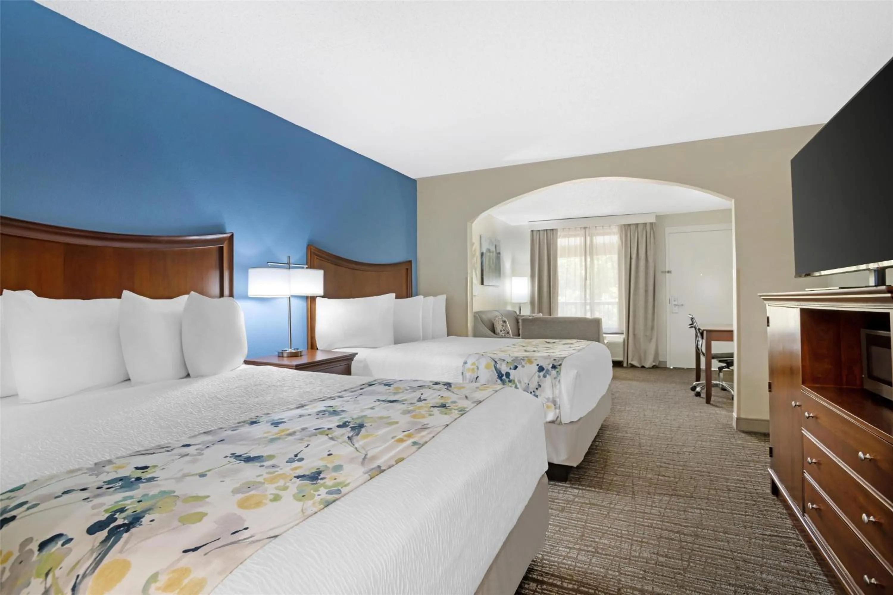 Bedroom, Bed in Best Western Inn & Suites Monroe