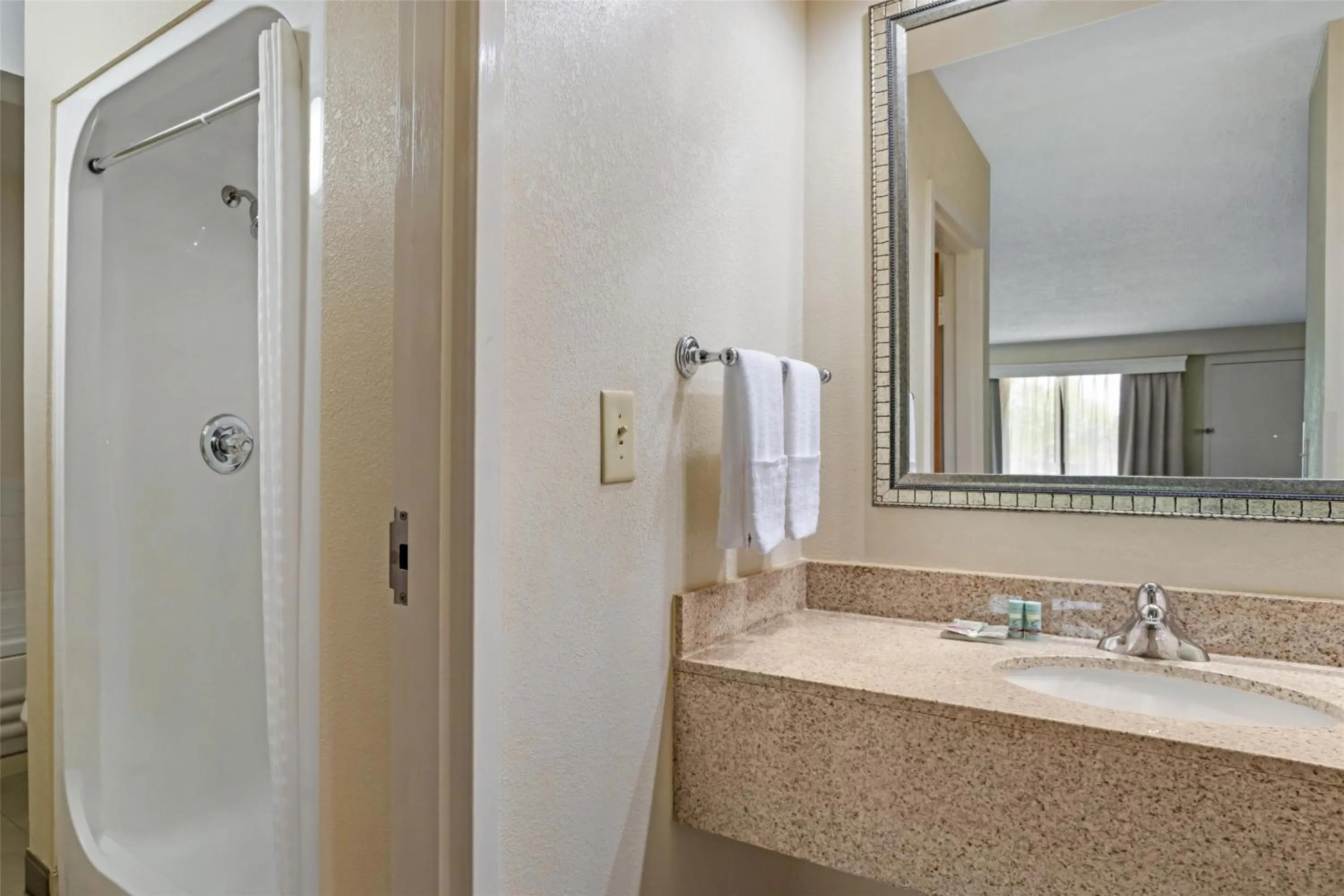 Bathroom in Best Western Inn & Suites Monroe
