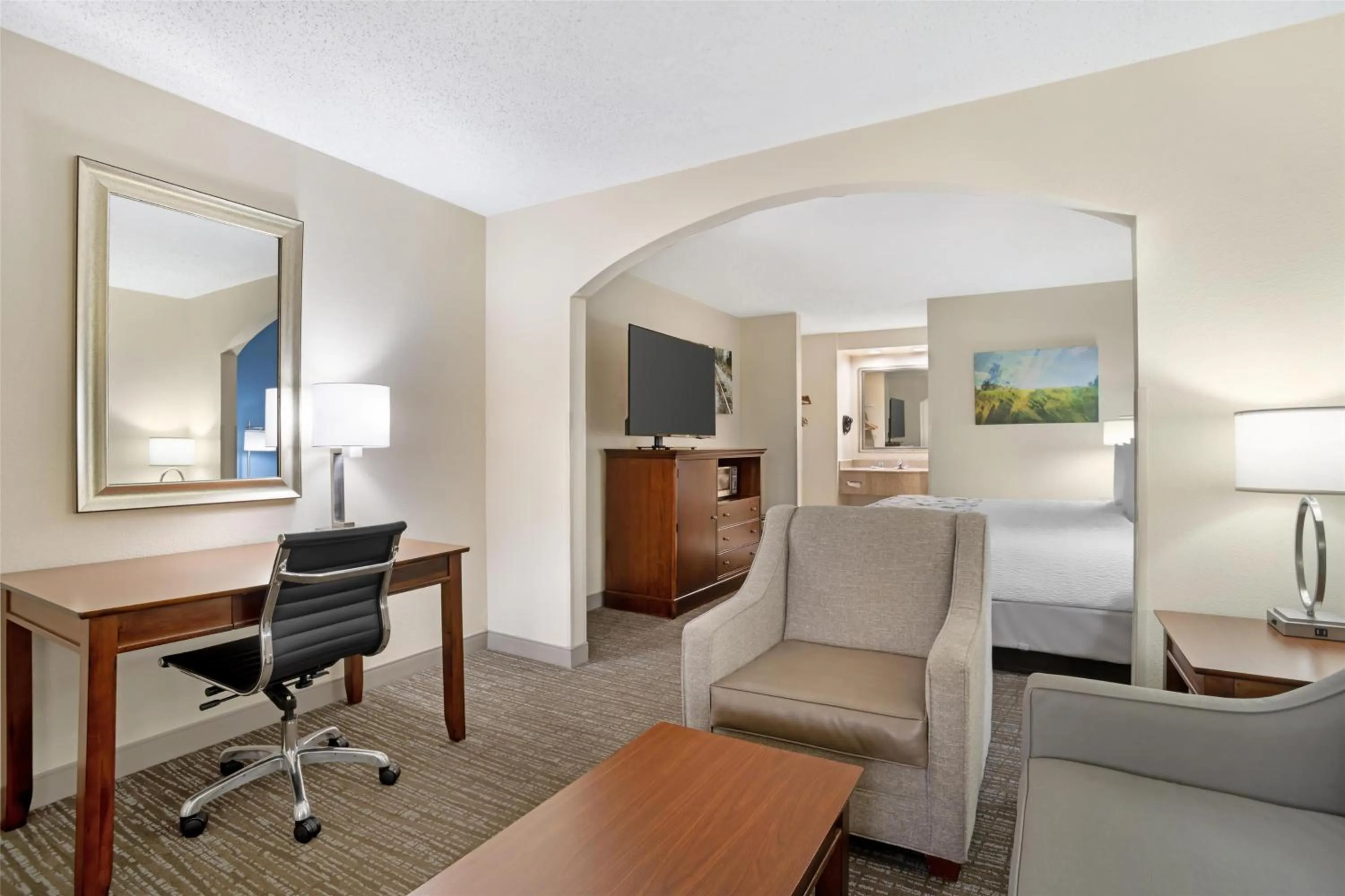 Bedroom in Best Western Inn & Suites Monroe