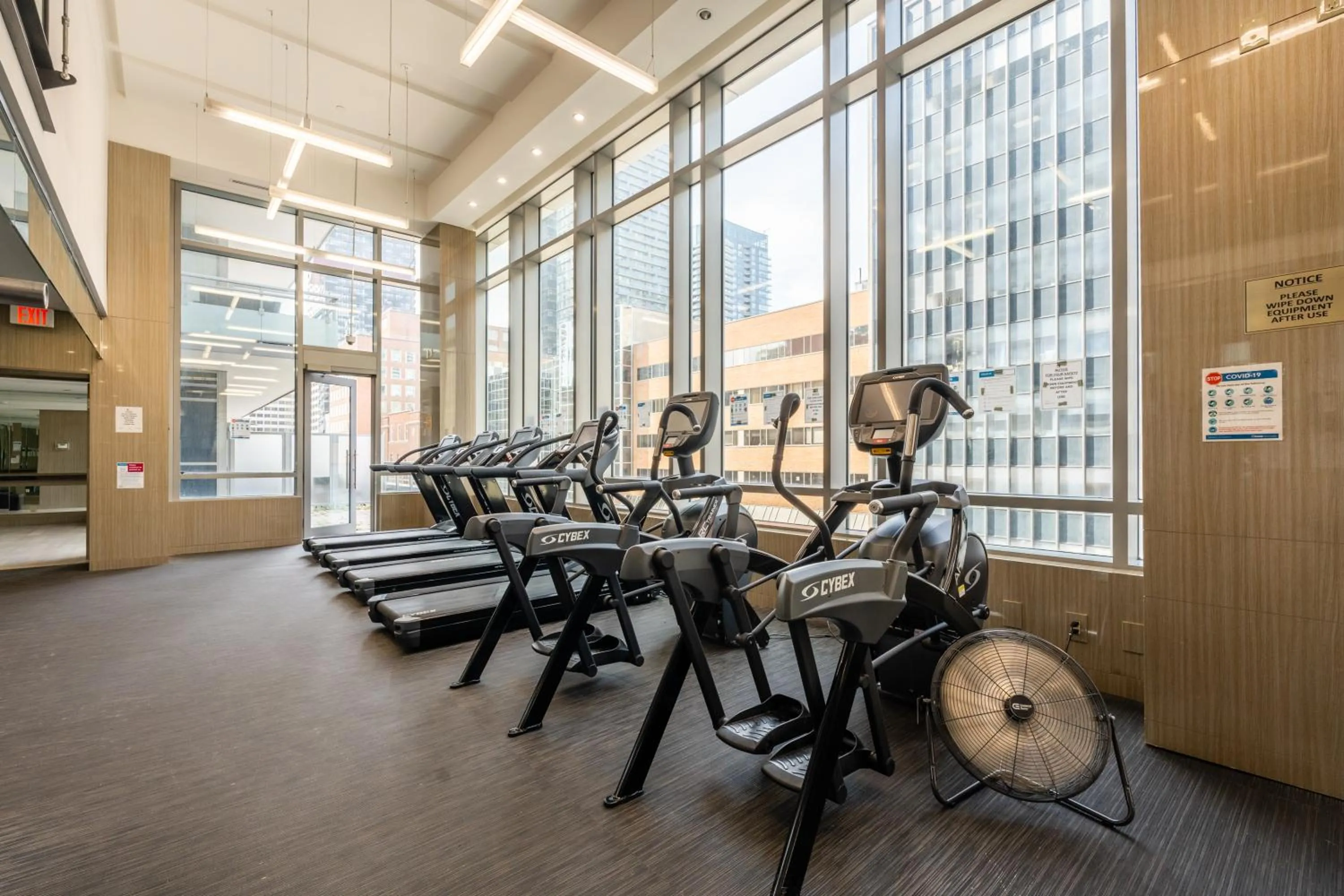 Fitness centre/facilities in Modern Lillian St Apartments by GLOBALSTAY