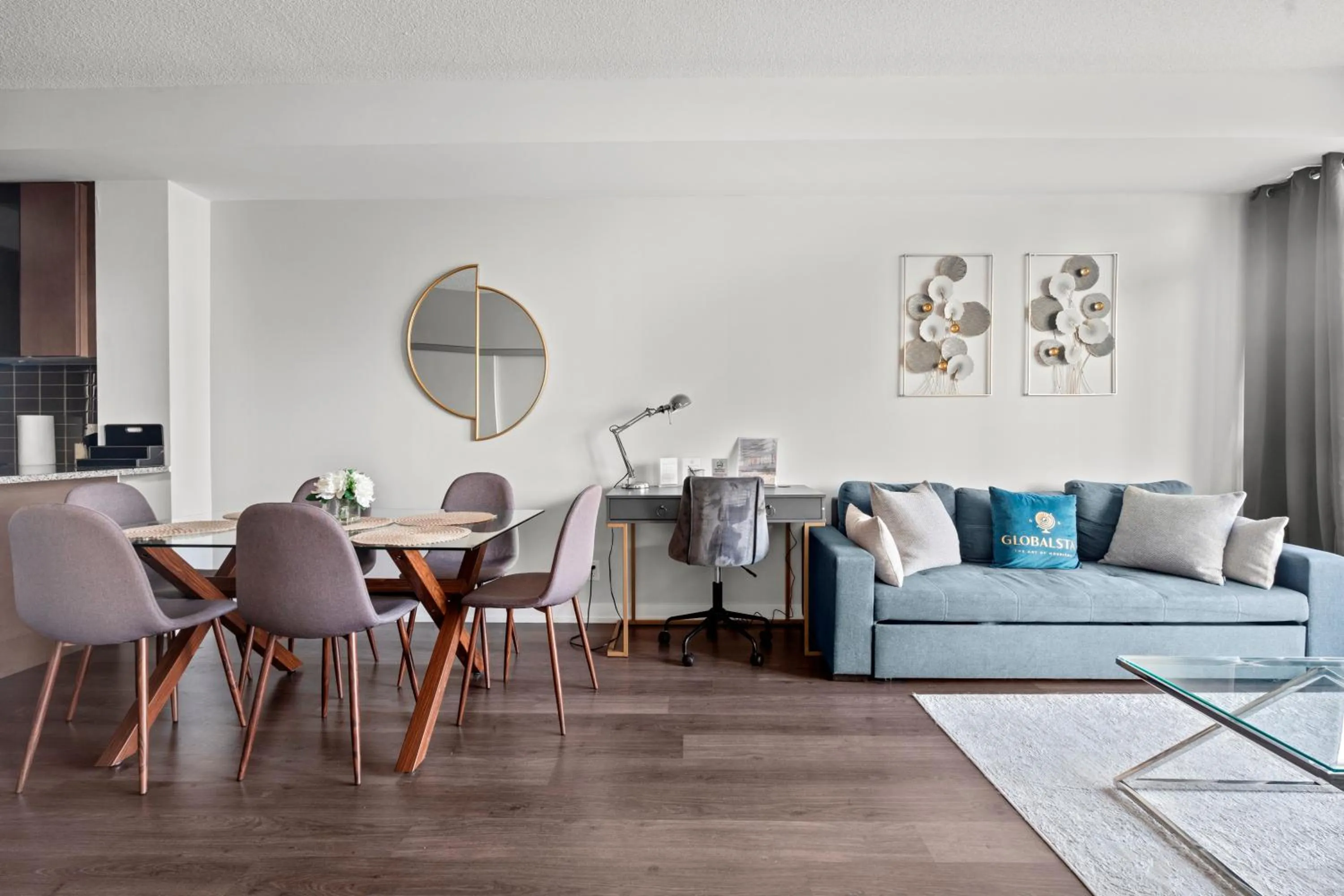 Living room in Modern Lillian St Apartments by GLOBALSTAY