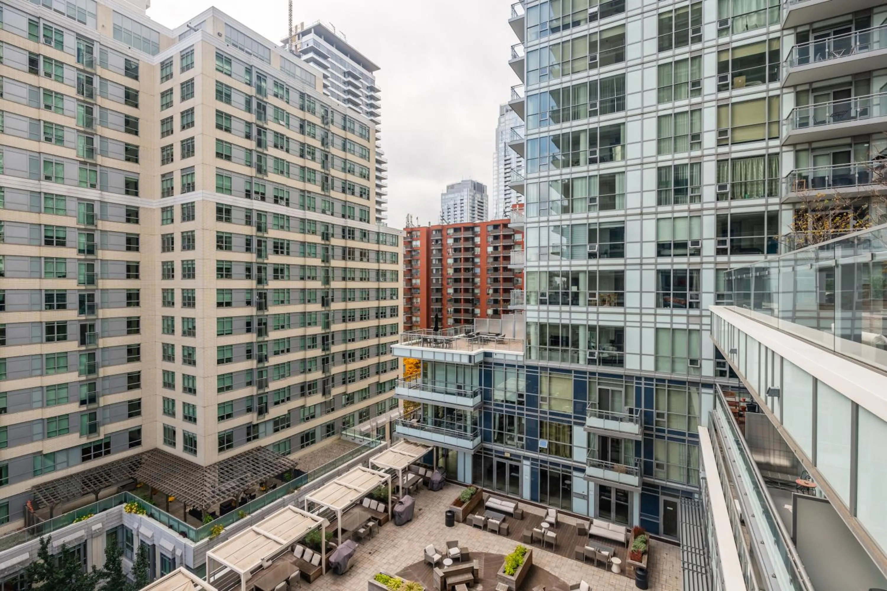 Property building in Modern Lillian St Apartments by GLOBALSTAY