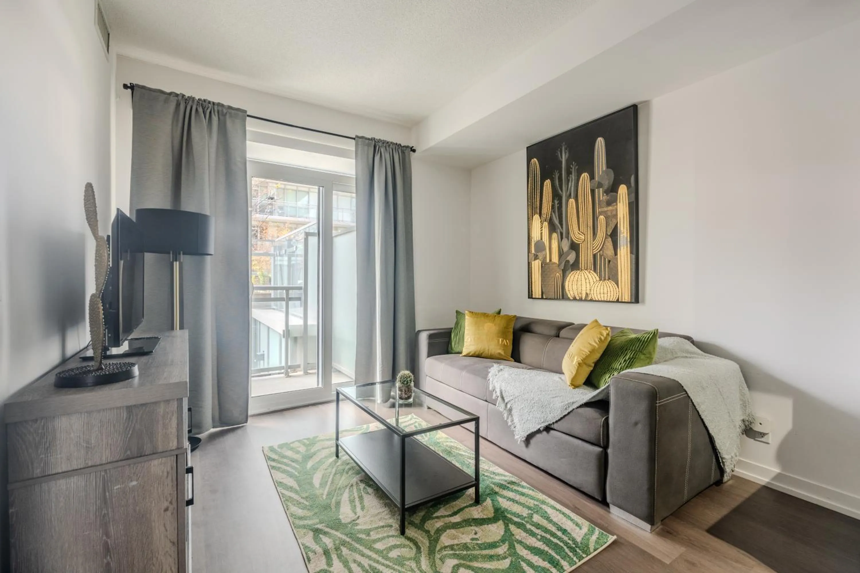 TV and multimedia in Modern Lillian St Apartments by GLOBALSTAY