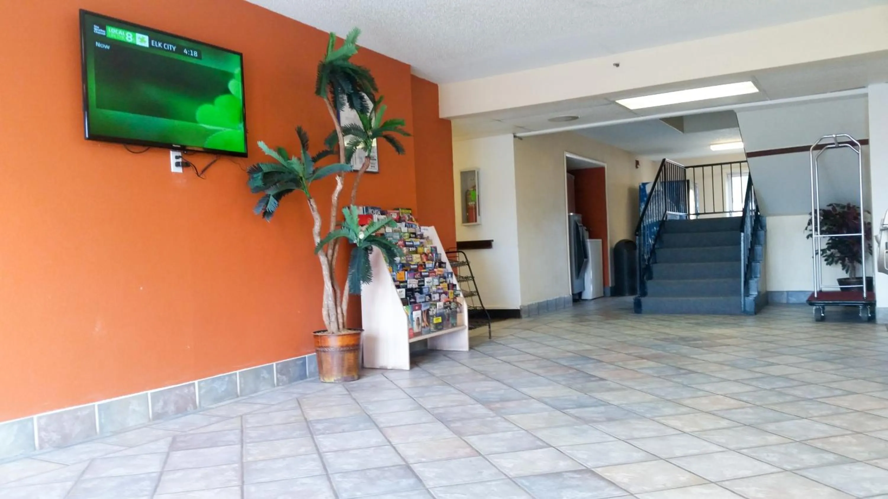 Lobby or reception in Motel 6 Elk City, Ok