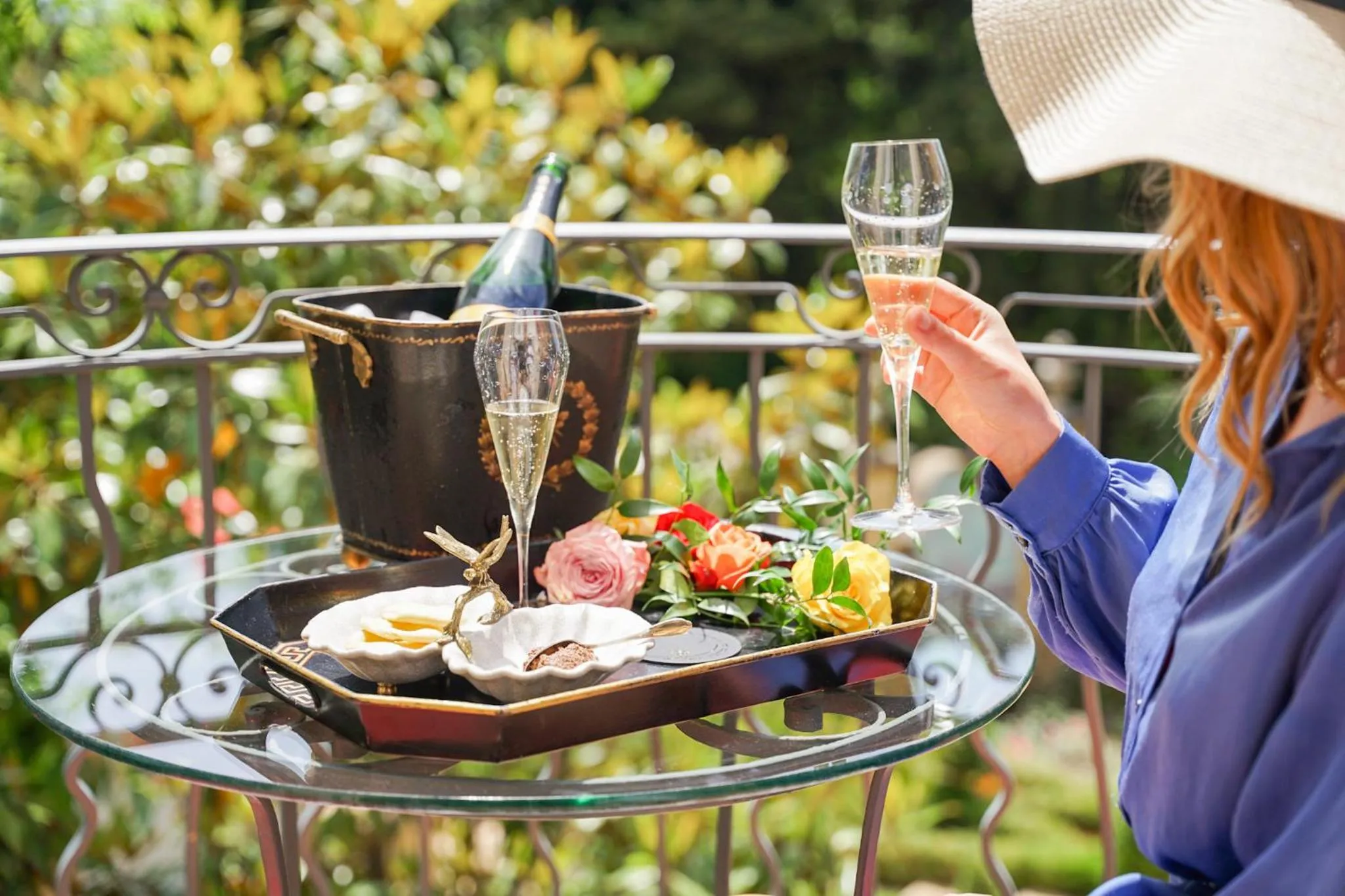 People in Villa Gallici Hôtel & Spa