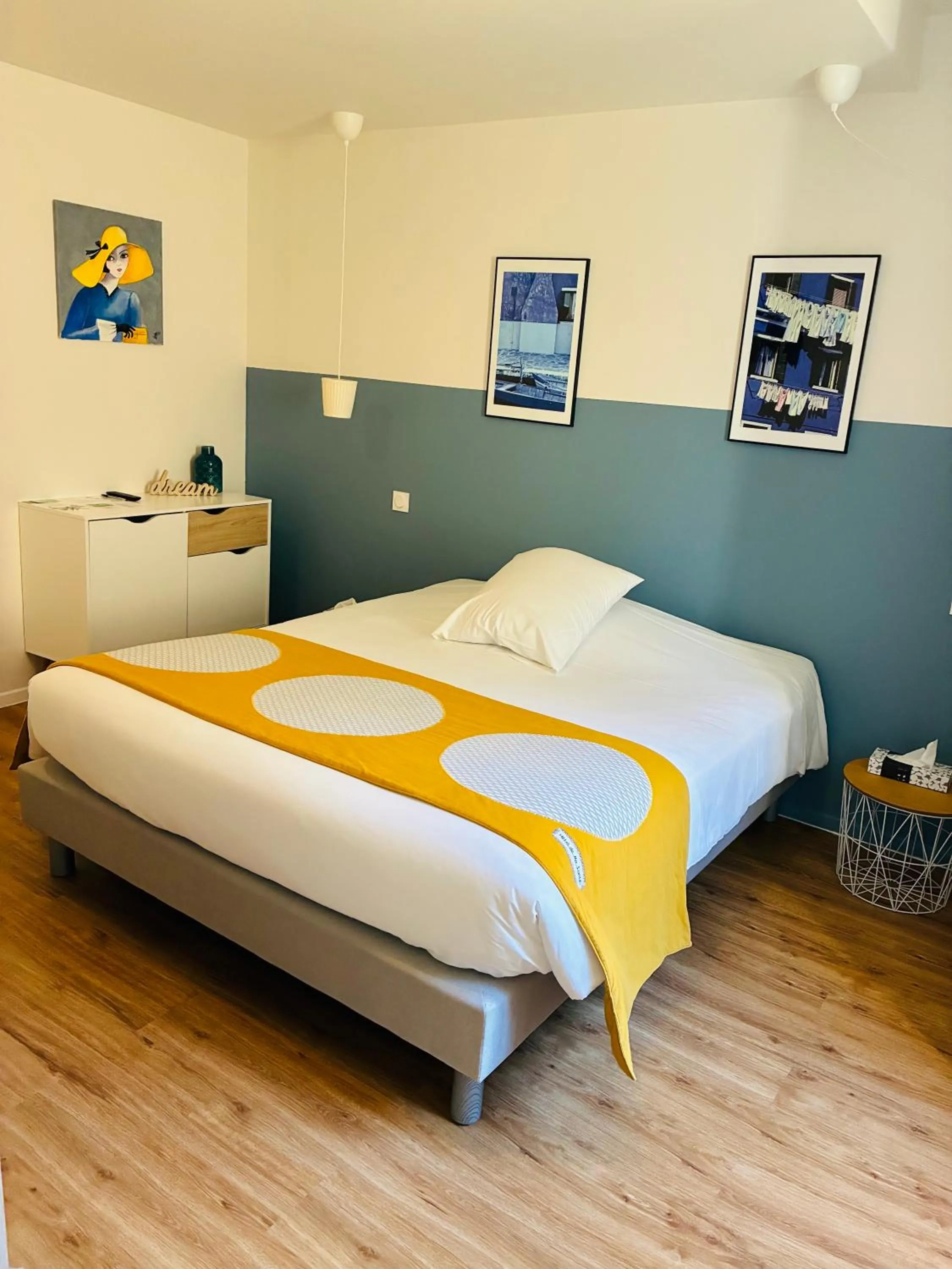 Bed in Hotel De Ma Tante