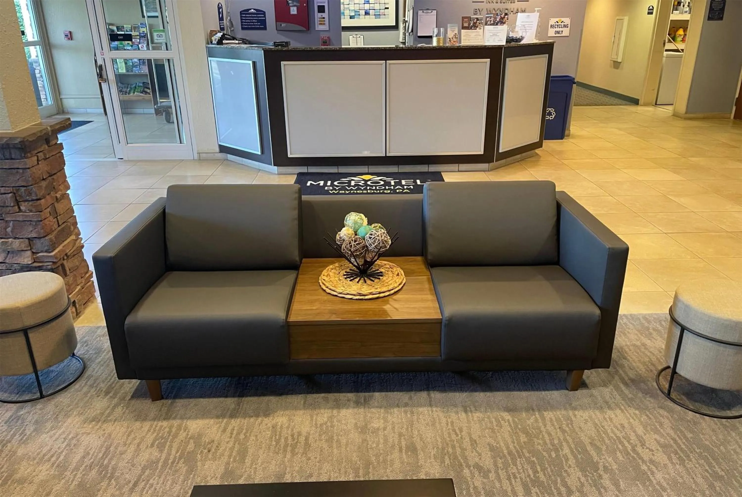 Lobby or reception in Microtel Inn & Suites by Wyndham Waynesburg