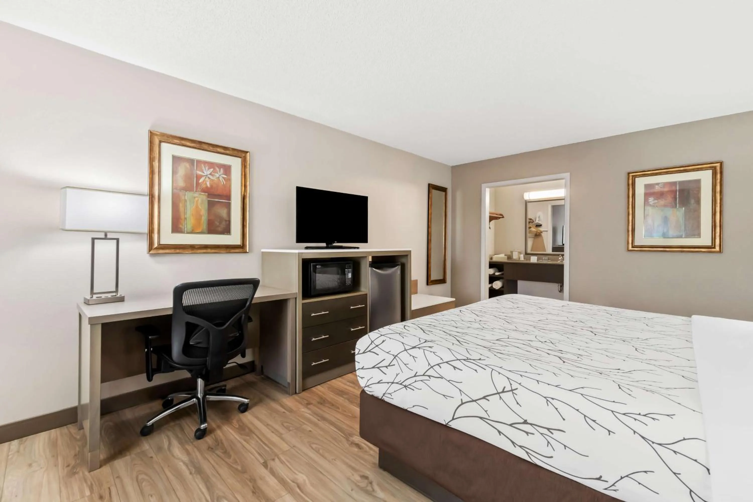 Bedroom, Bed in Best Western - Fayetteville