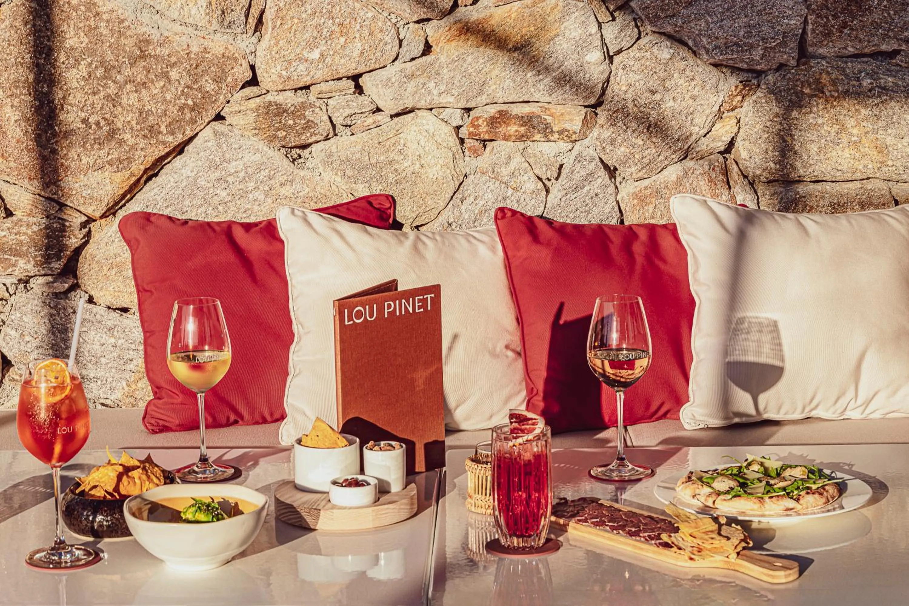 Meals in Hotel Lou Pinet