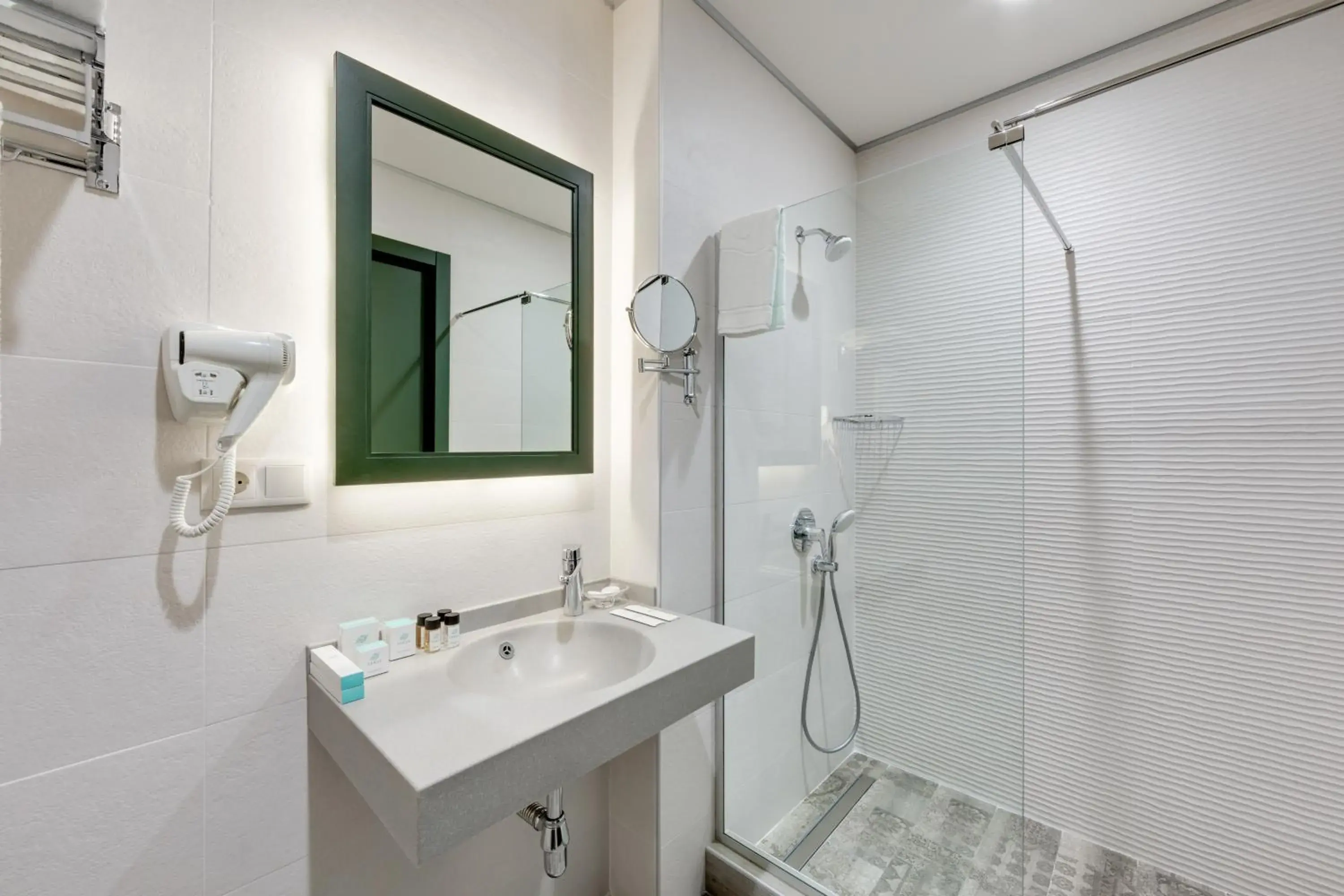 Economy Double or Twin Room in Sole Palace Economy Double or Twin Room in Sole Palace