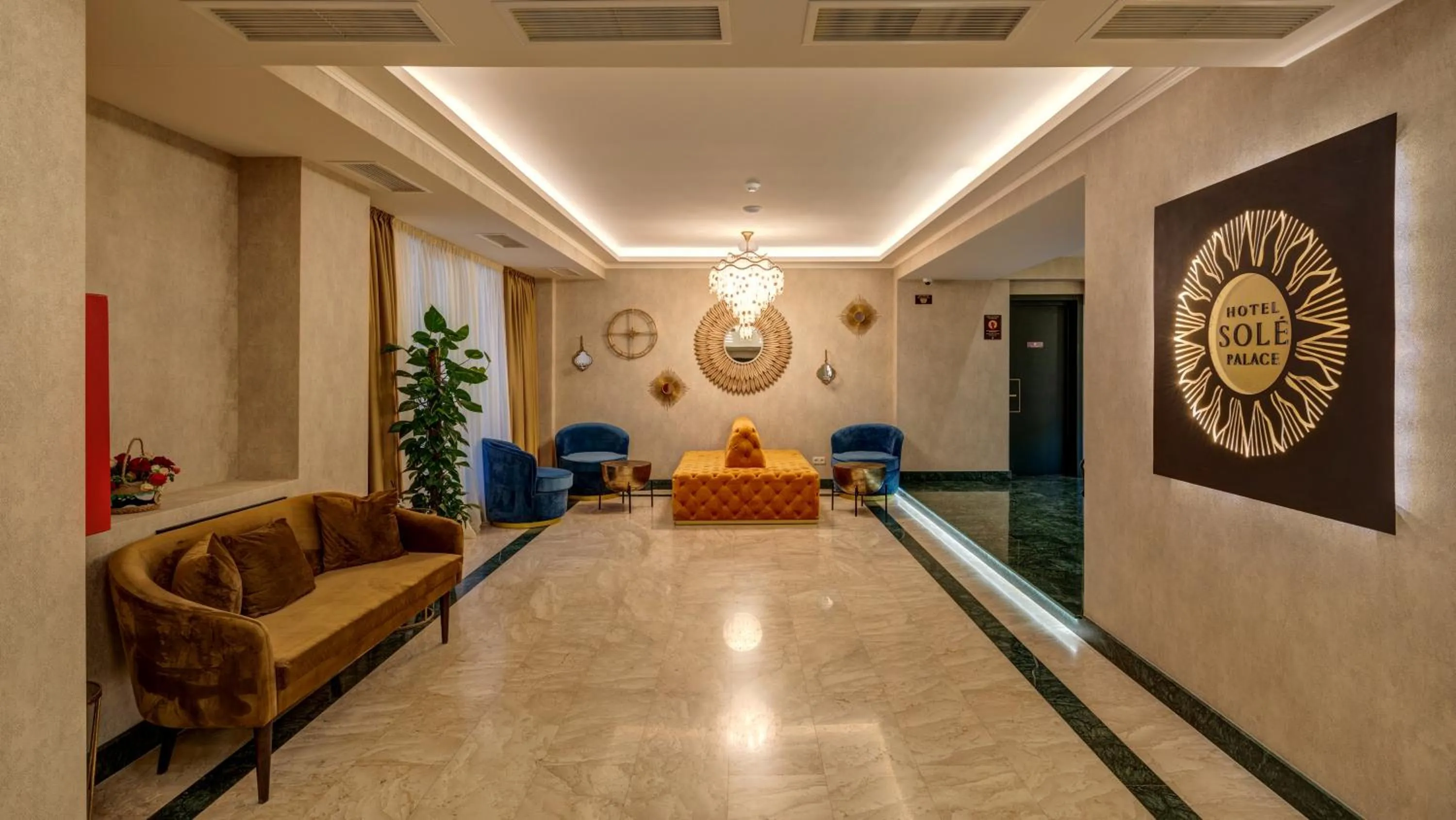 Lobby or reception in Sole Palace