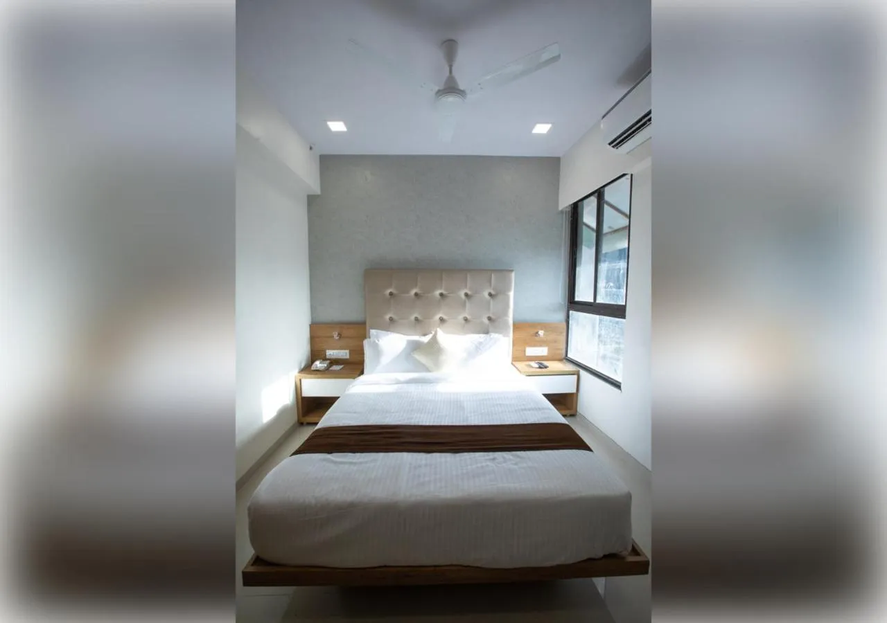 Photo of the whole room, Bed in Hotel Grace Galaxy