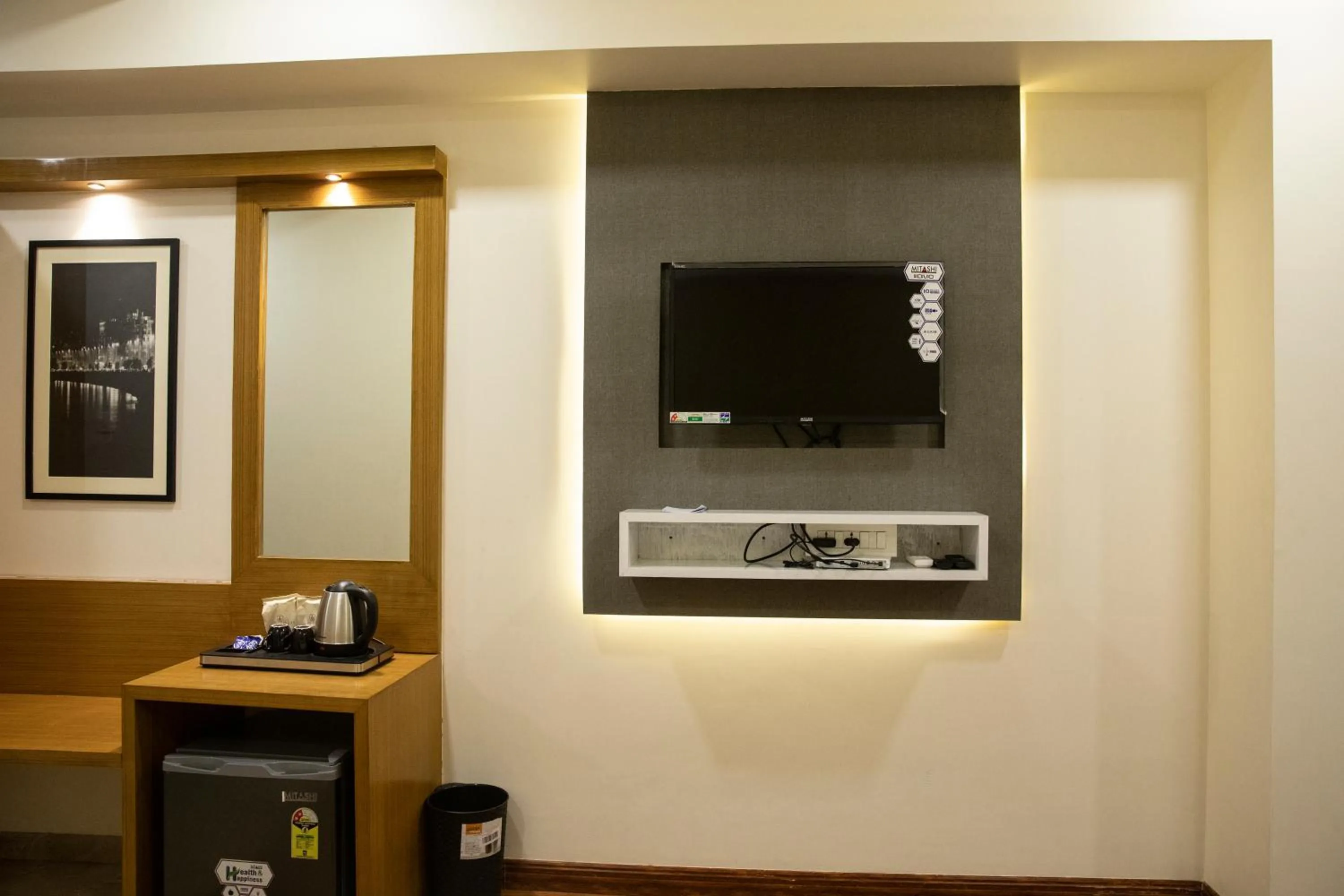 TV and multimedia in Hotel Grace Galaxy